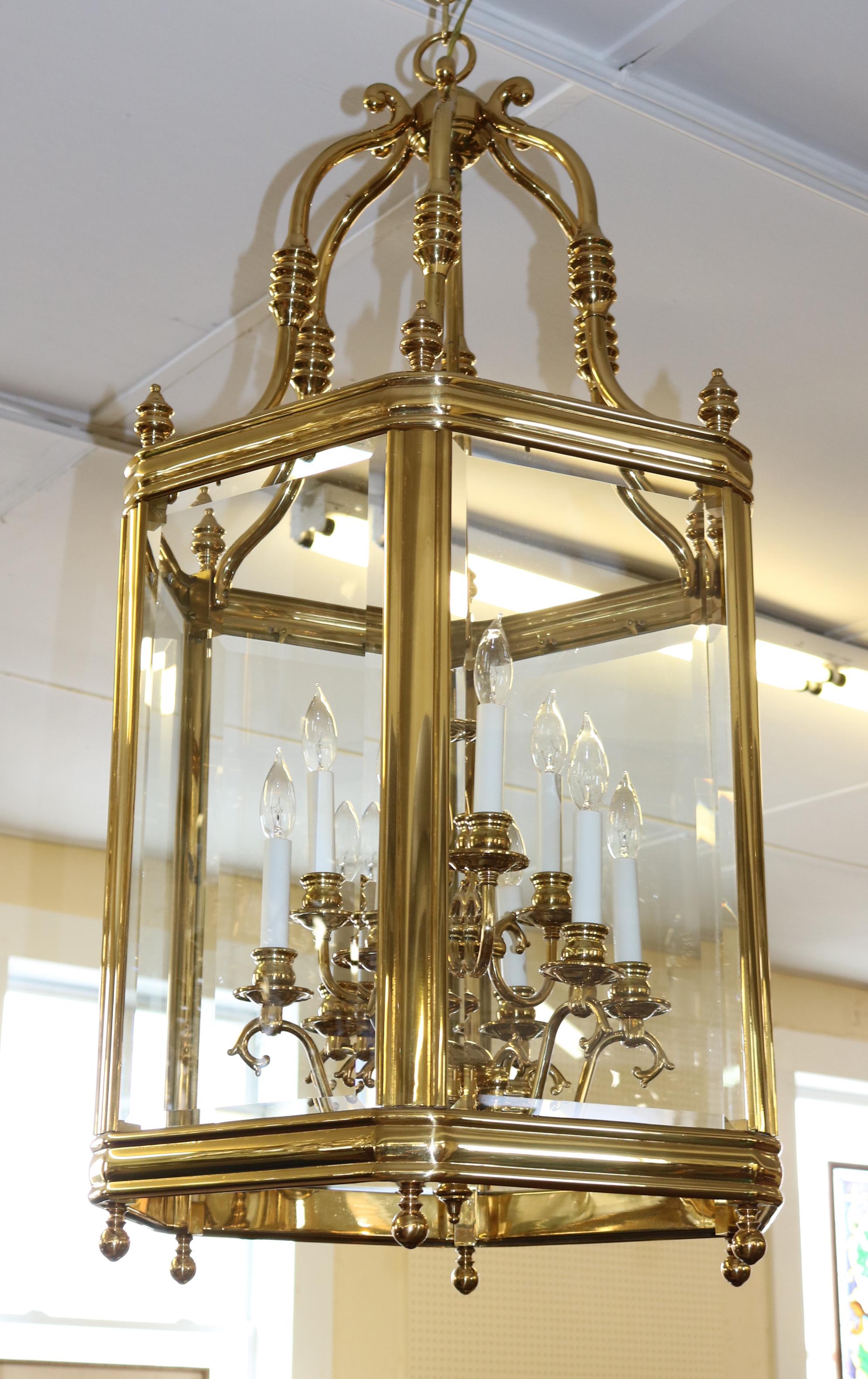 Large Brass Hexagon Shape Lantern Chandelier 9 Light Beveled Glass In Good Condition In Long Branch, NJ