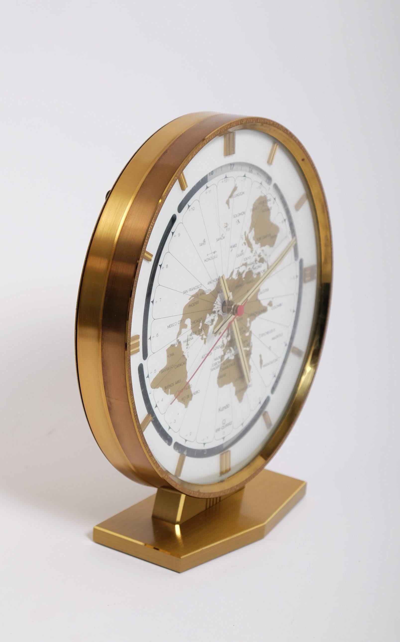 Large Brass Table World Time Zone Clock by Kundo / Kieninger & Obergfell, 1970s In Good Condition For Sale In München, BY