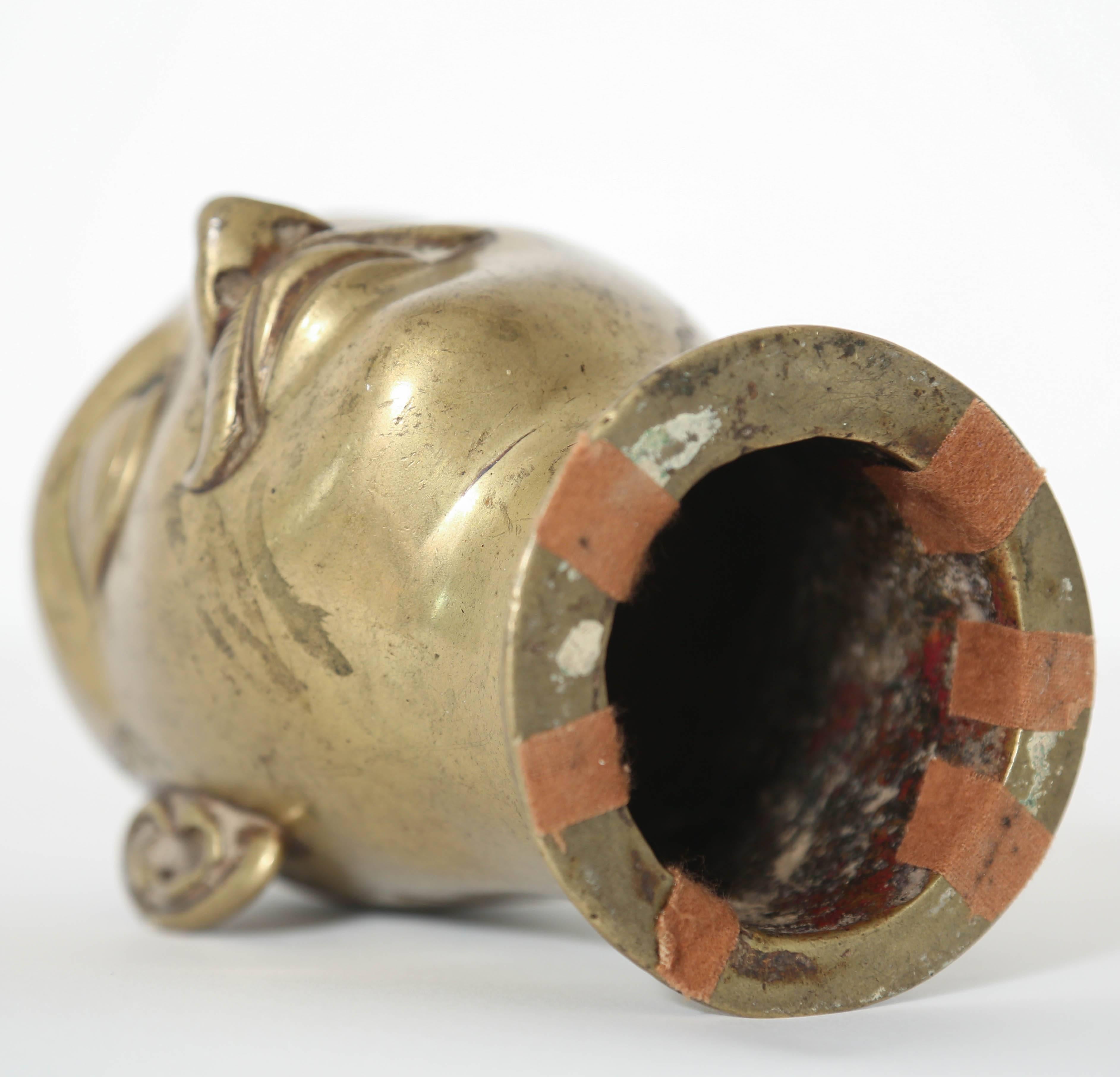 Grand Couvercle de Lingam en Laiton en Forme de Tête, Inde, 18ème Siècle Abîmé à Miami Beach, FL