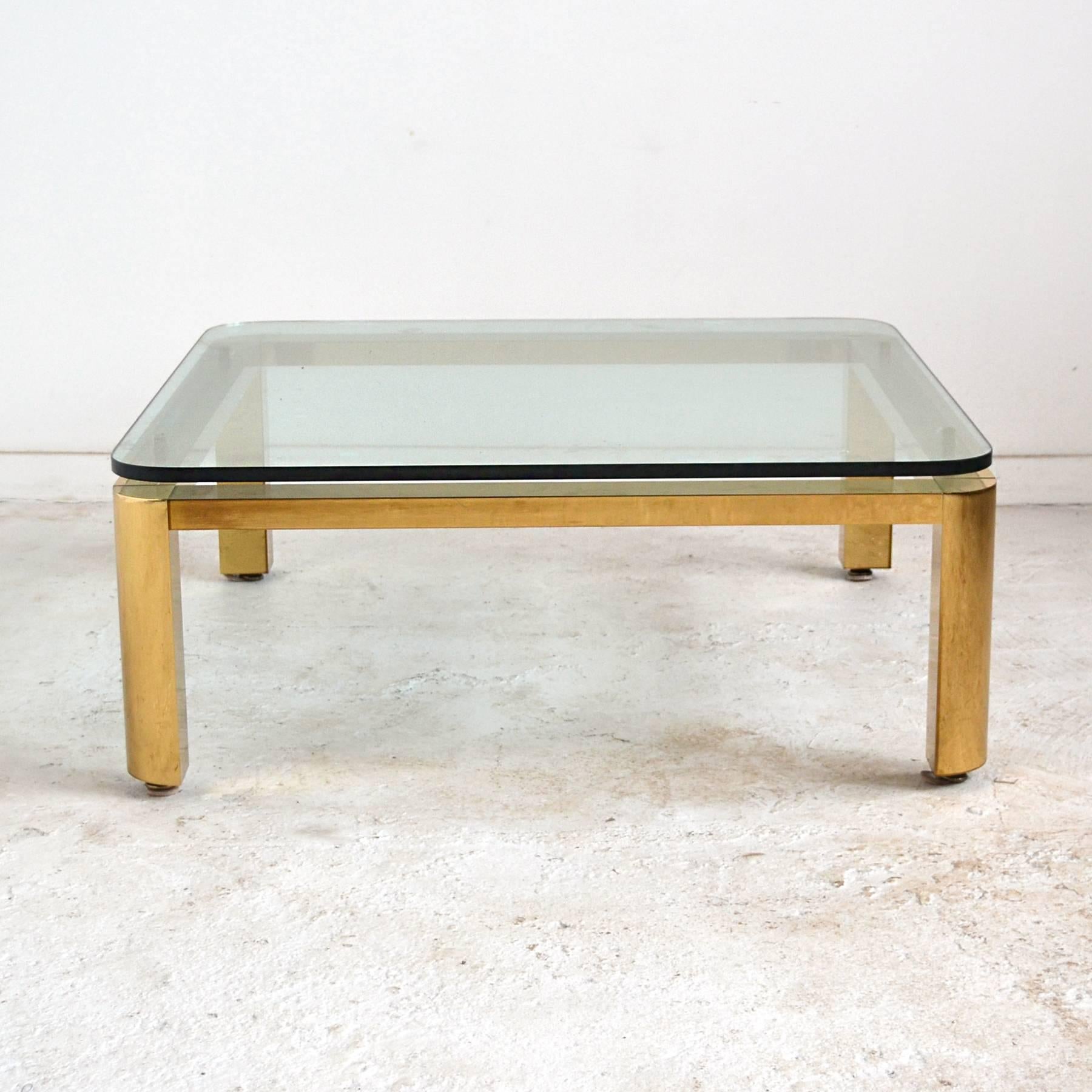 Large Brass Mastercraft Coffee Table with Glass Top In Excellent Condition In Highland, IN