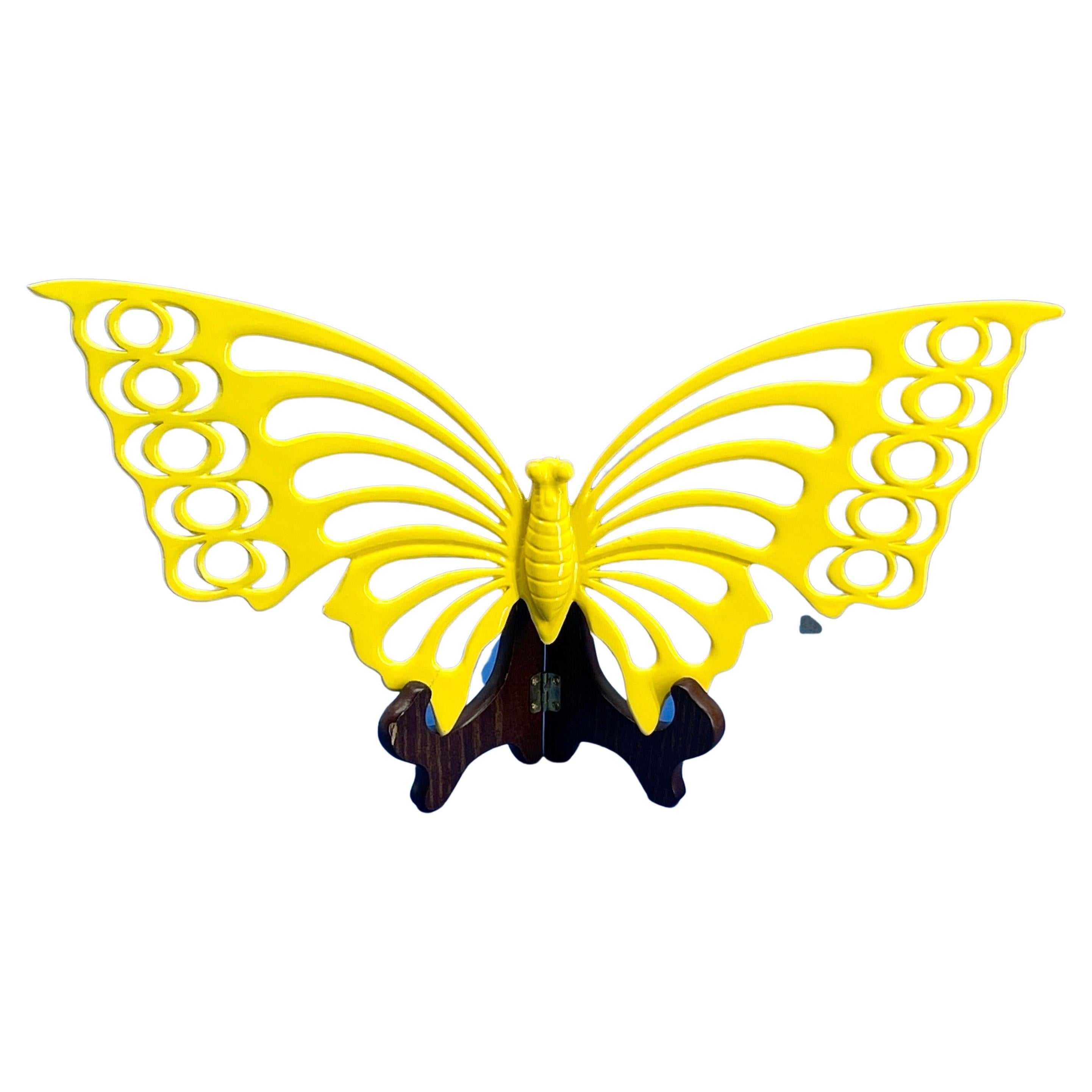 Large Butterfly in Powder Coated Bright Sunshine Yellow of Solid Brass Wall or Shelf Decoration, 1960s 

Unique vintage wall décor butterfly. Fantastic eye-catching statement piece on the wall alone or mixed in a grouping. Could also be a
