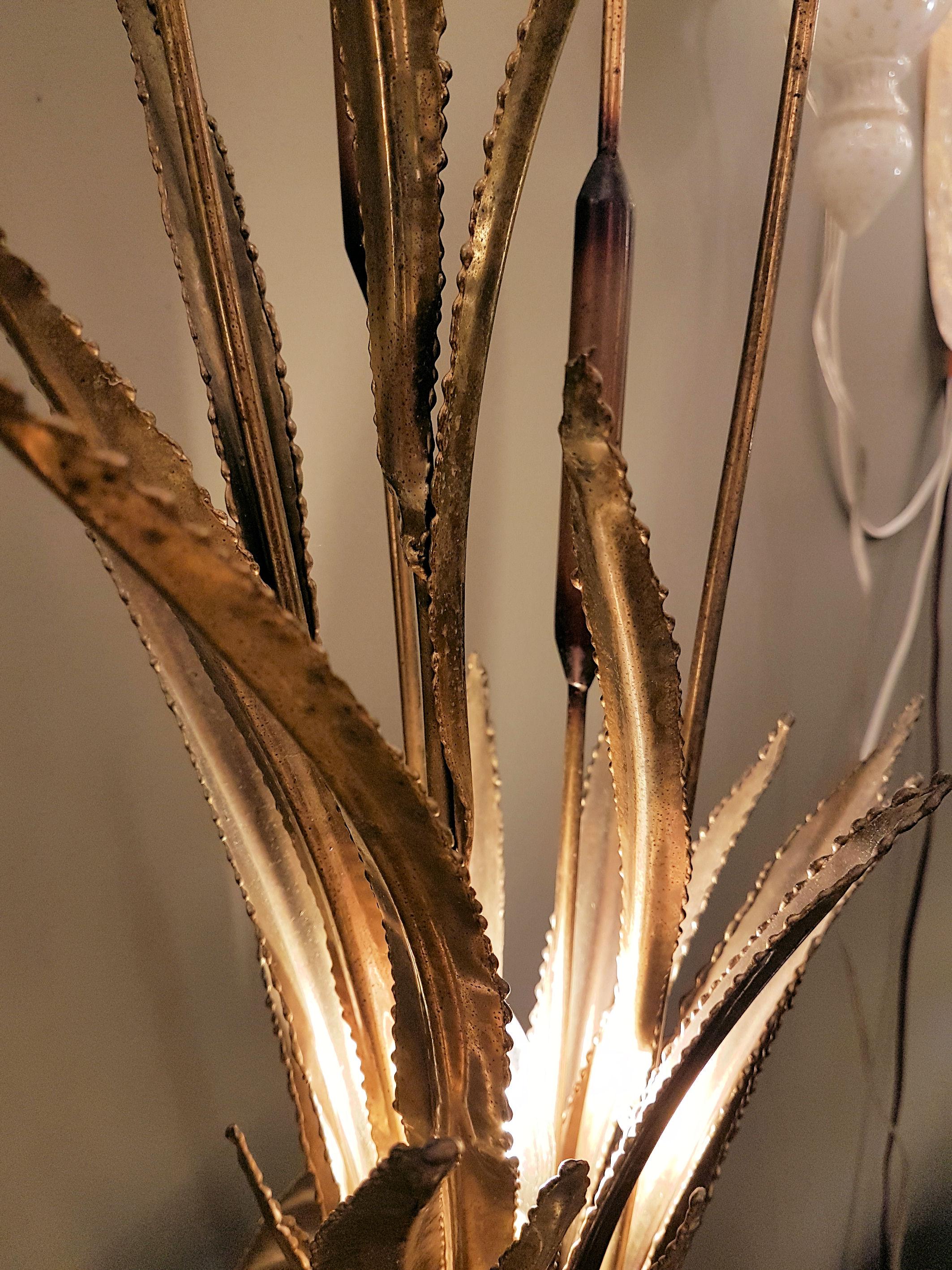 Mid-Century Brass Leaf Bouquet Table Lamp by Maison Jansen  5