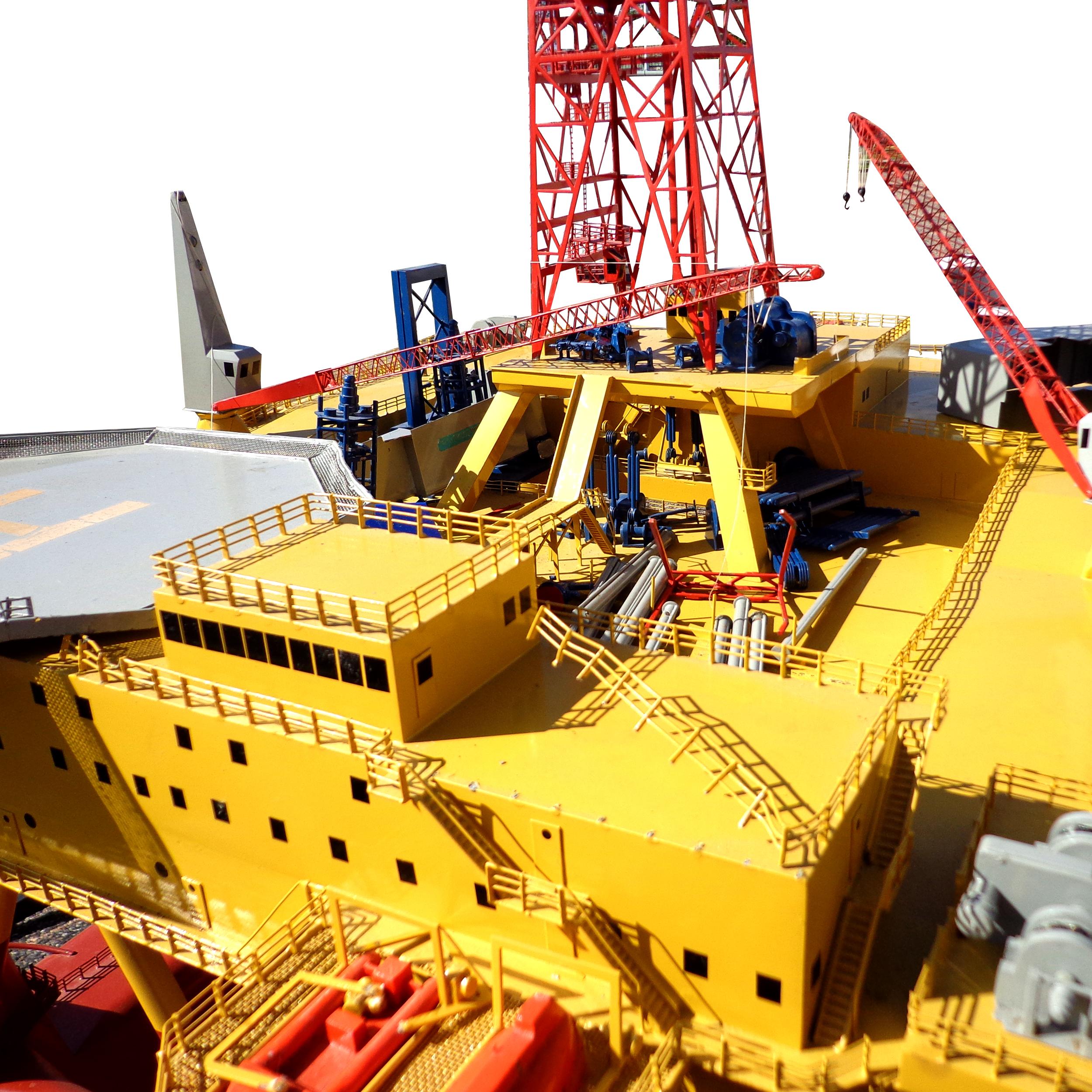 Large Brass Miniature Oil Drilling Rig of Norwegian Trosvik Bingo 3000 In Good Condition For Sale In Pasadena, TX
