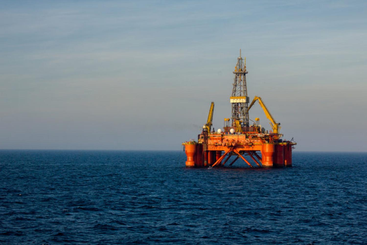 Large Brass Miniature Oil Drilling Rig of Norwegian Trosvik Bingo 3000 For Sale 3