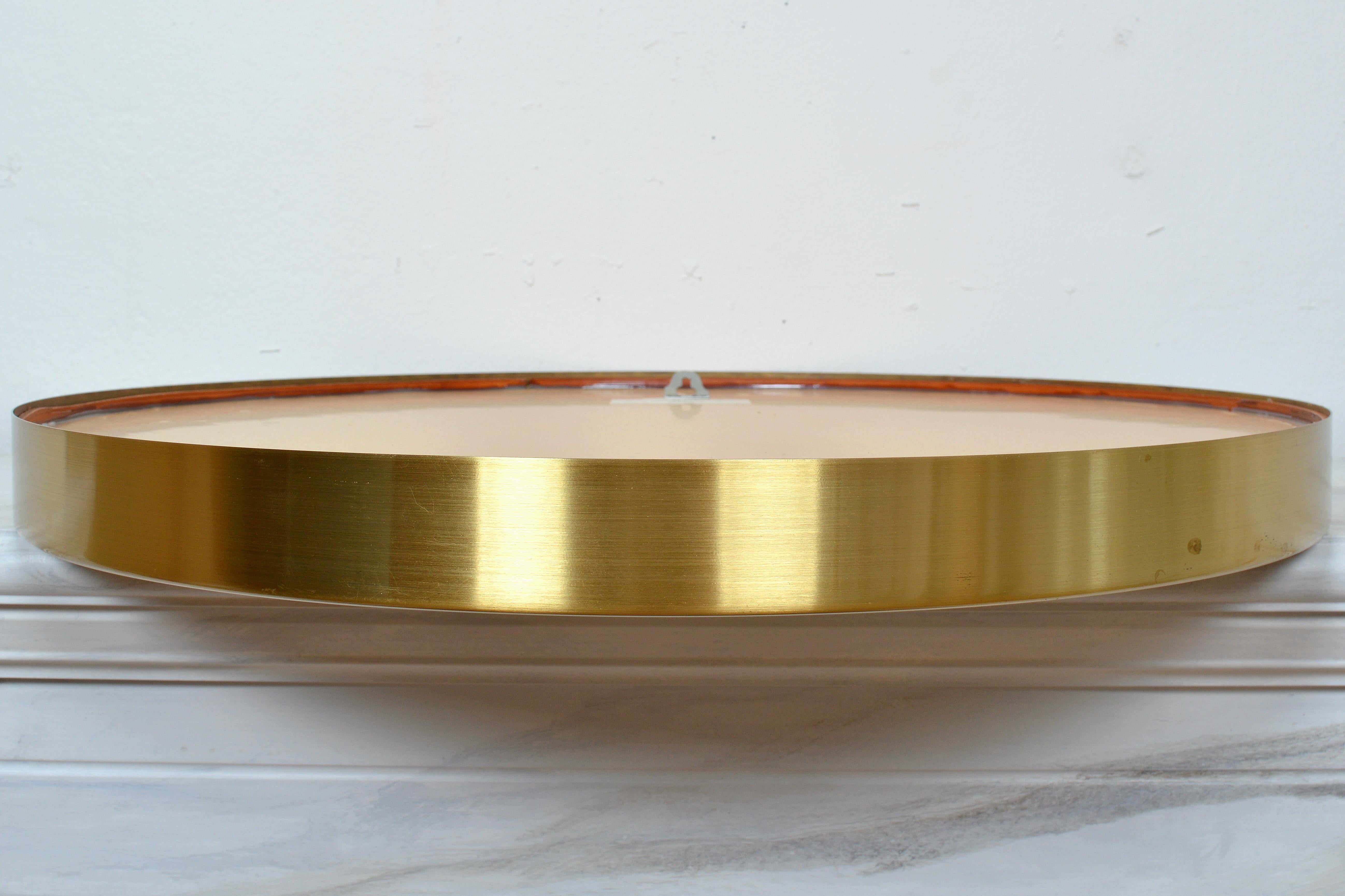 Grand miroir en laiton par Glasmäster à Markaryd, Suède, années 1970 Bon état - En vente à Stockholm, SE