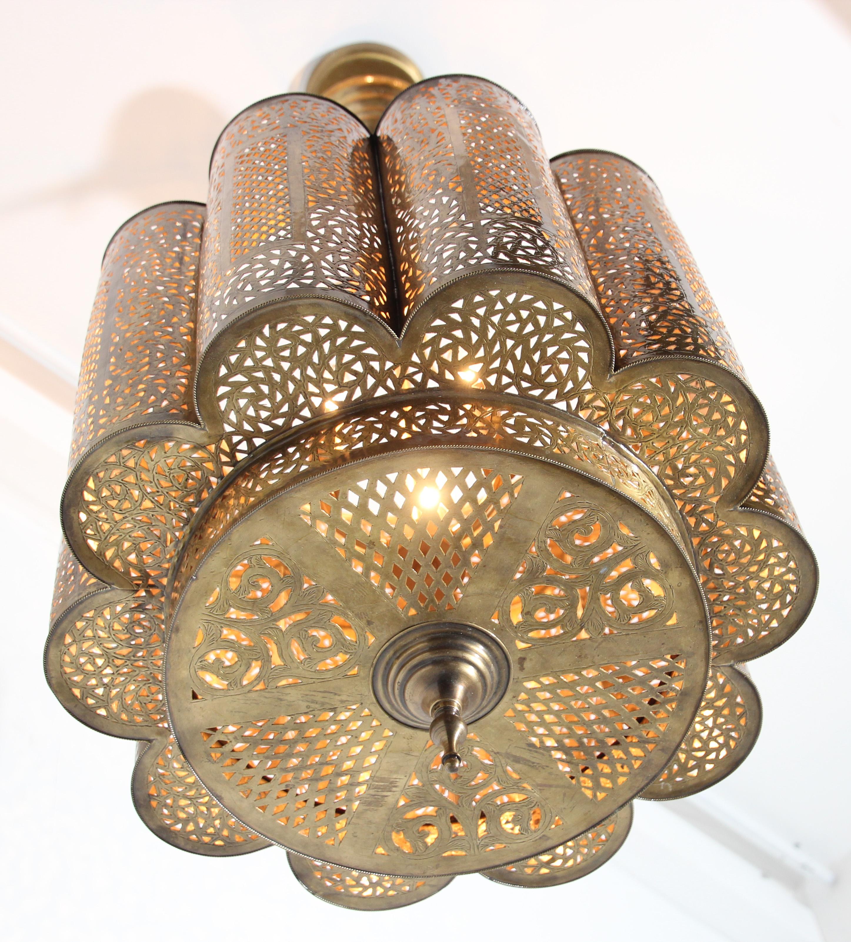 Large Brass Moroccan Chandelier in Alberto Pinto Style 3