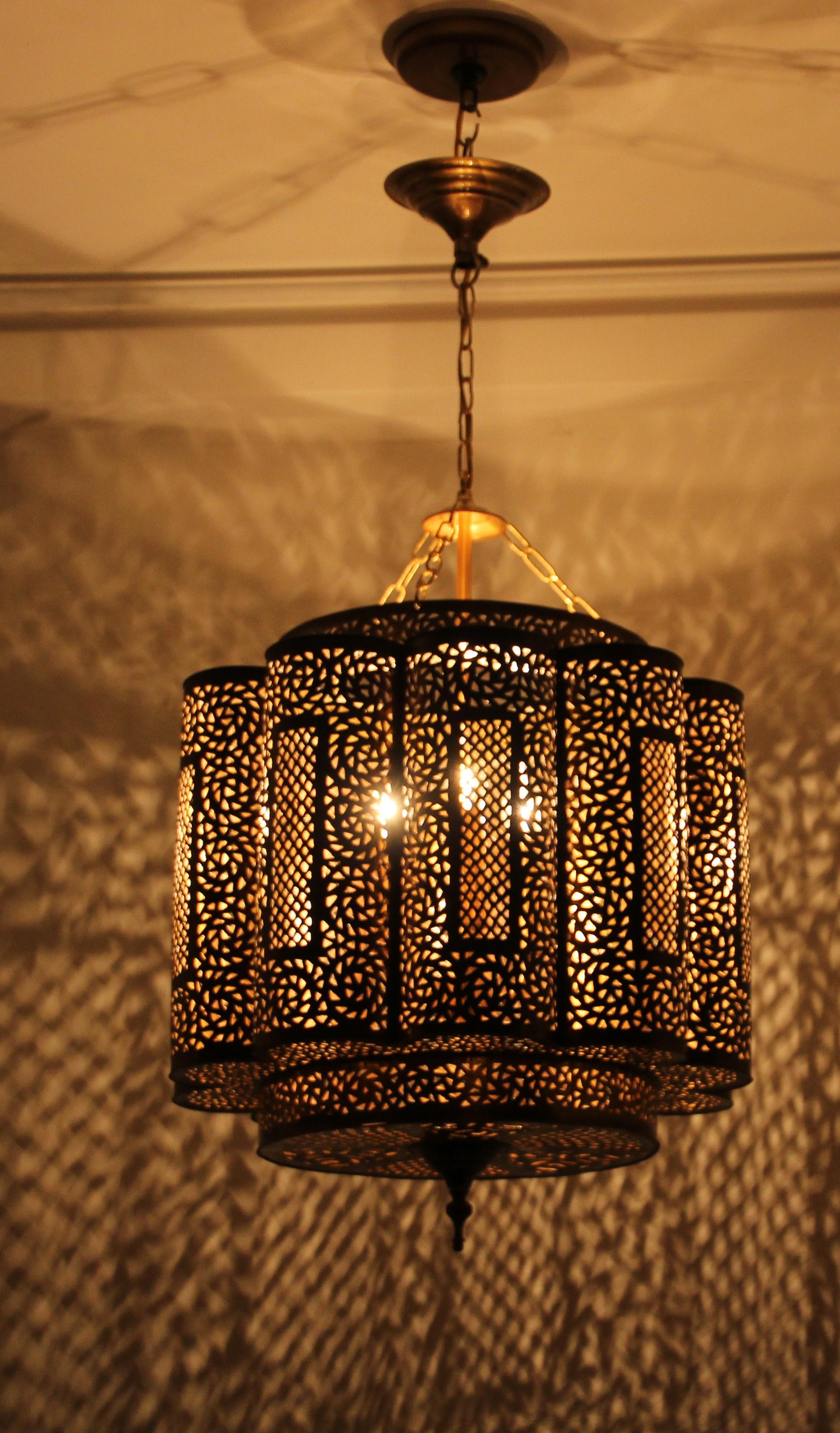 Large Brass Moroccan Chandelier in Alberto Pinto Style 5