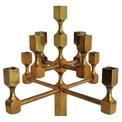 Grand candélabre neuf lumières en laiton de Lars Bergsten pour Gusum Suède 1984