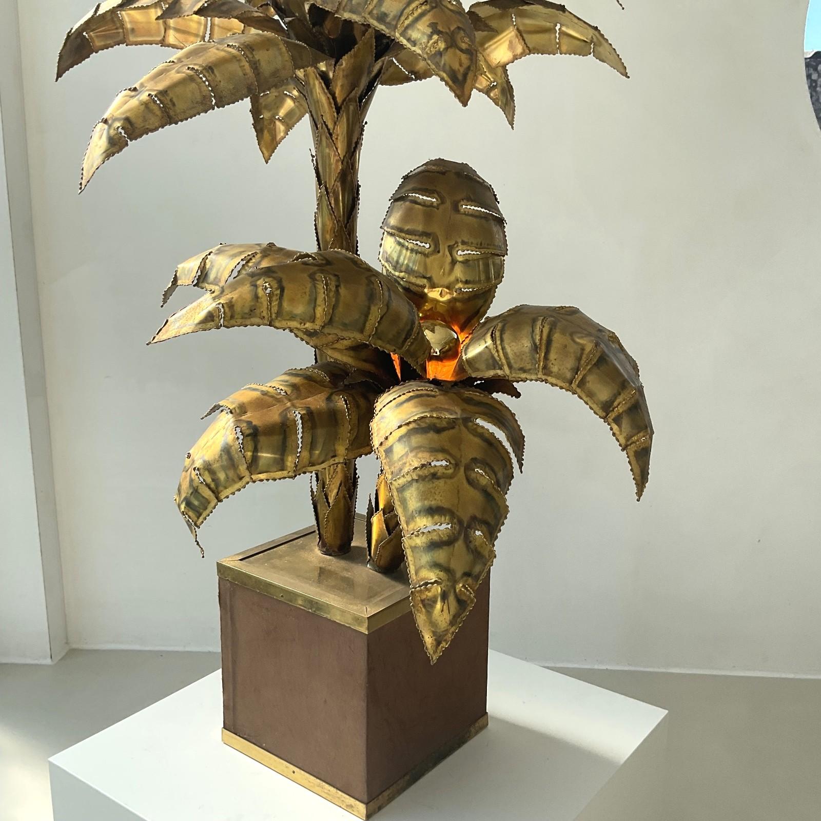 Grande lampada a forma di palma in ottone per Maison Jansen, anni '70 in vendita 11