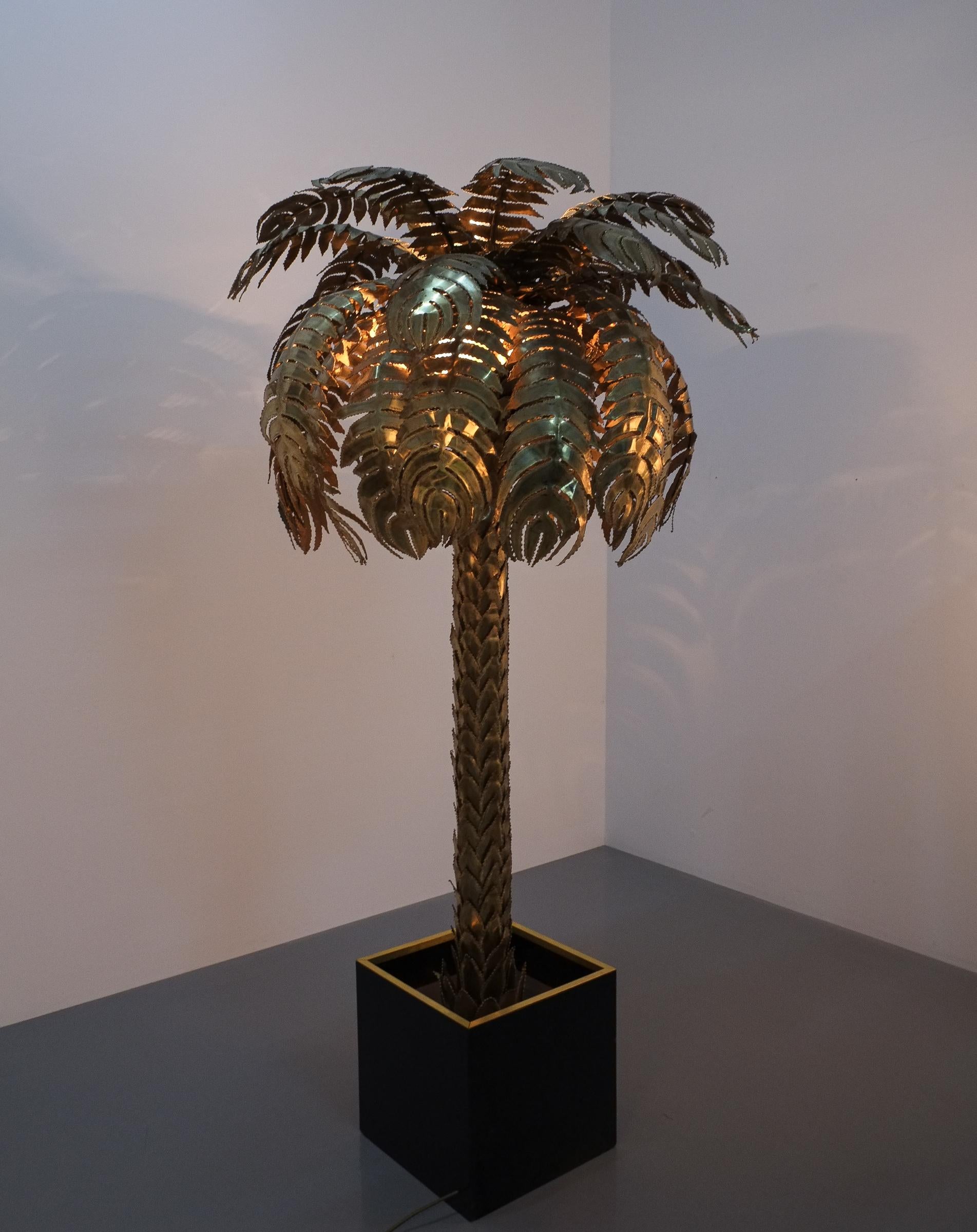 French Large Brass Palm Tree Floor Lamp, France, circa 1970