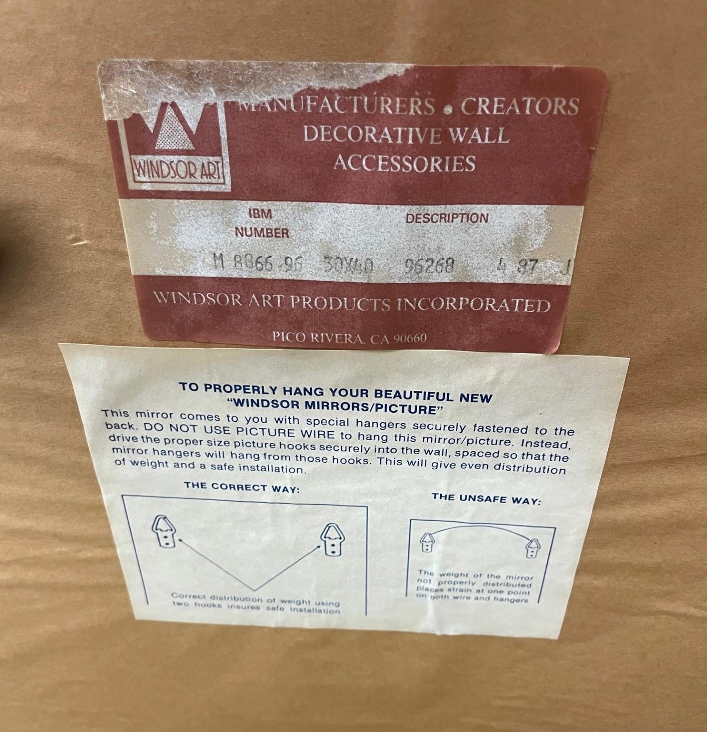 Grande specchio da parete in alluminio placcato ottone di Windsor Art, USA, anni '80 in vendita 3