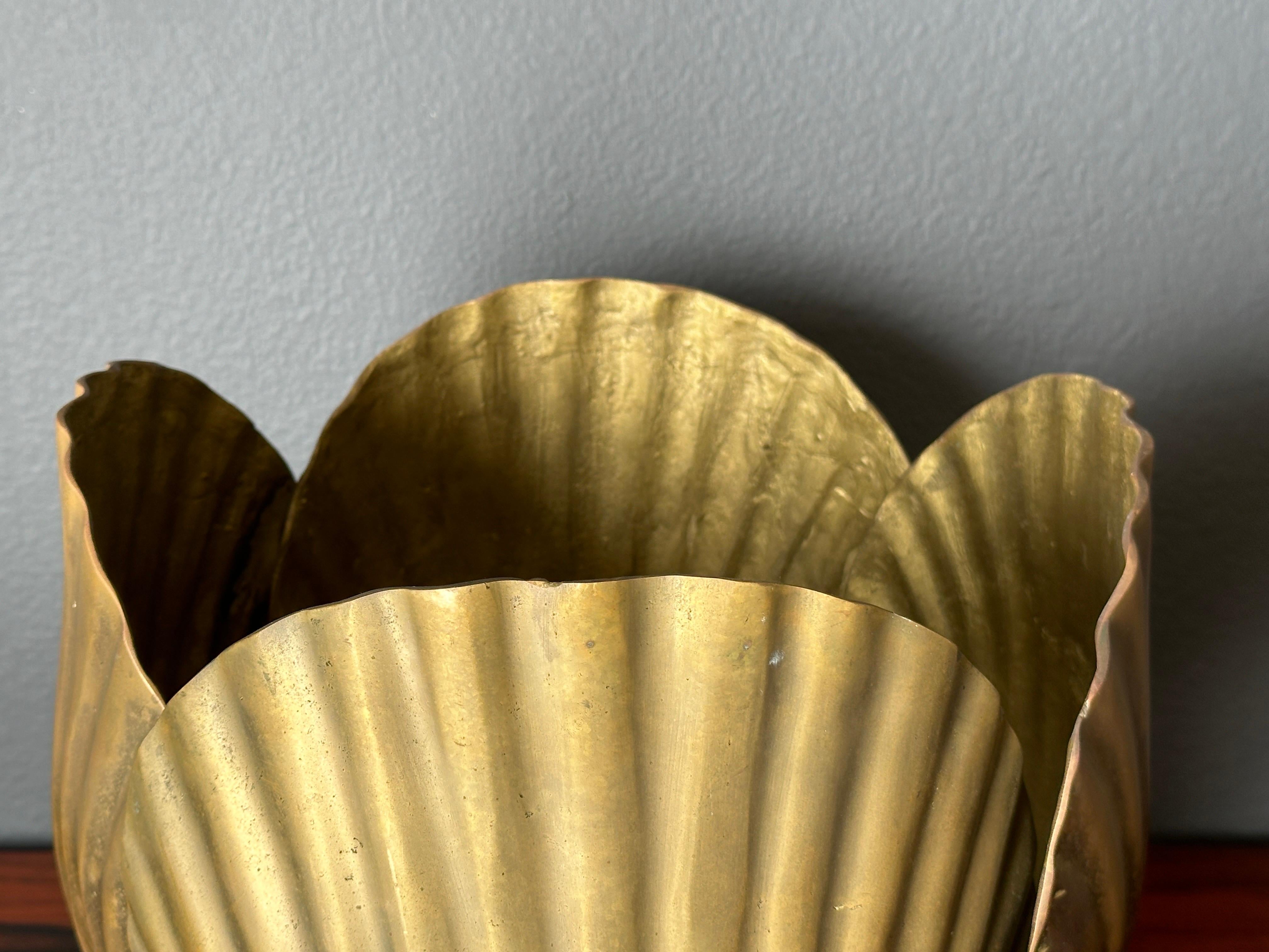 Large Brass Sea Shell Planter 1