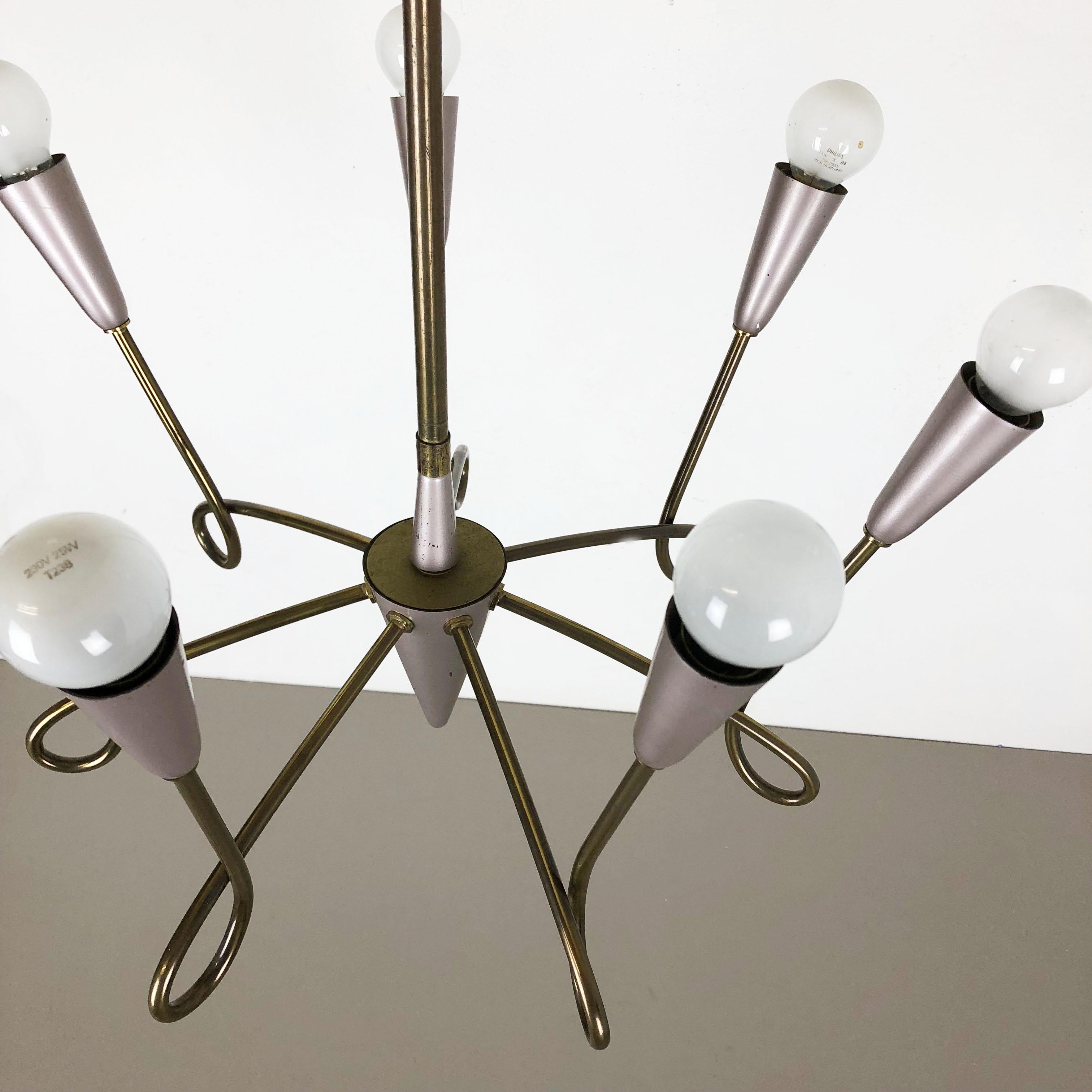 Großer Messing Stilnovo Stil hängende Kronleuchter Leuchte Sconces:: Italien 1950er Jahre im Angebot 8
