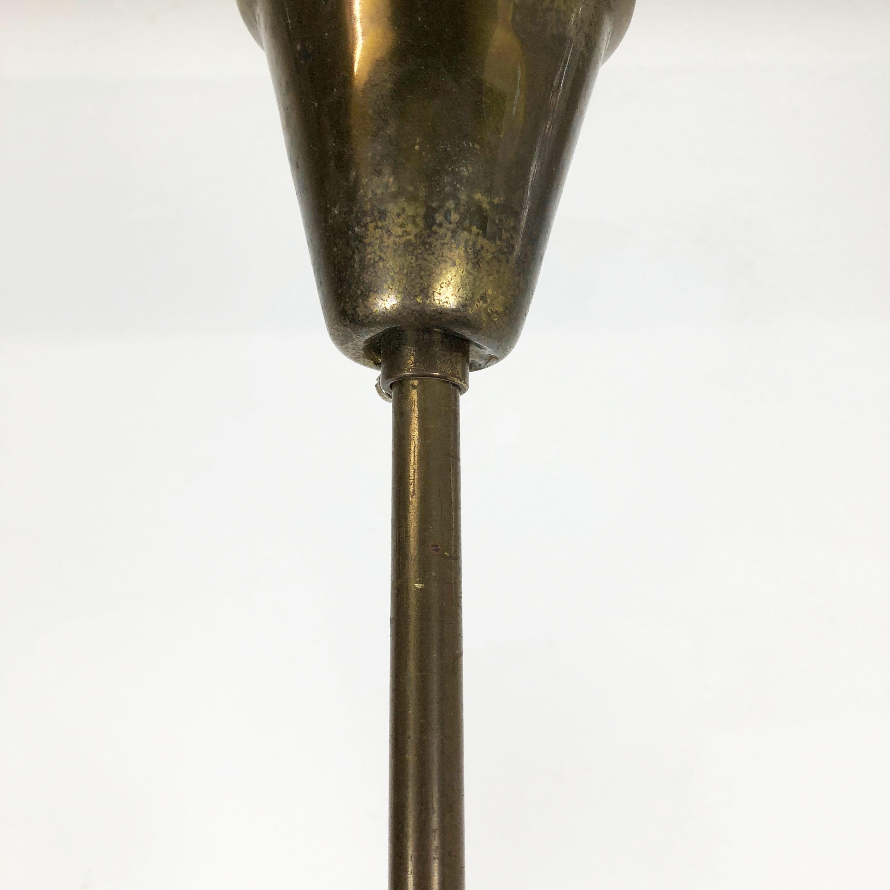 Großer Messing Stilnovo Stil hängende Kronleuchter Leuchte Sconces:: Italien 1950er Jahre im Angebot 10