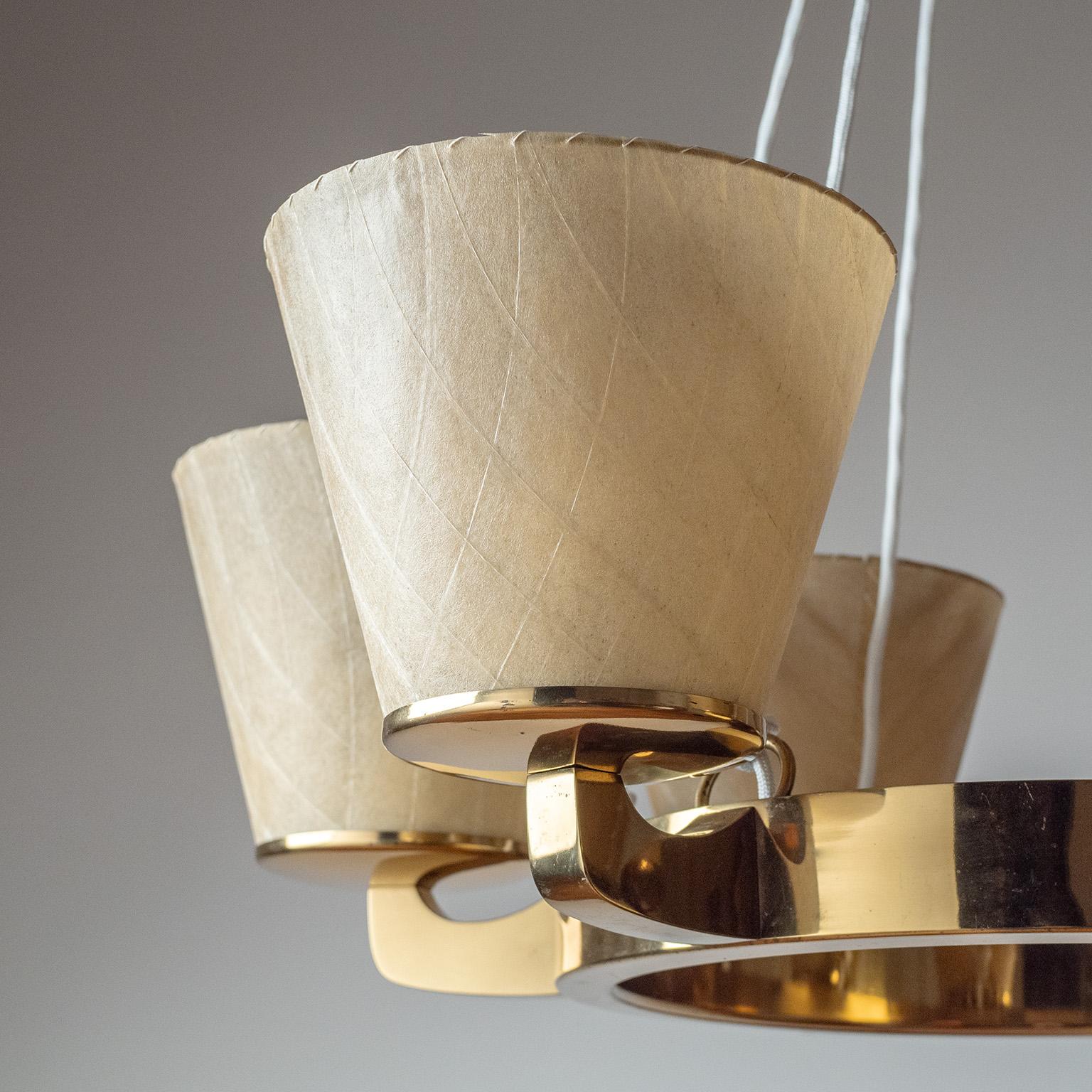 Grande lampadario a sospensione in ottone, circa 1950 in vendita 2