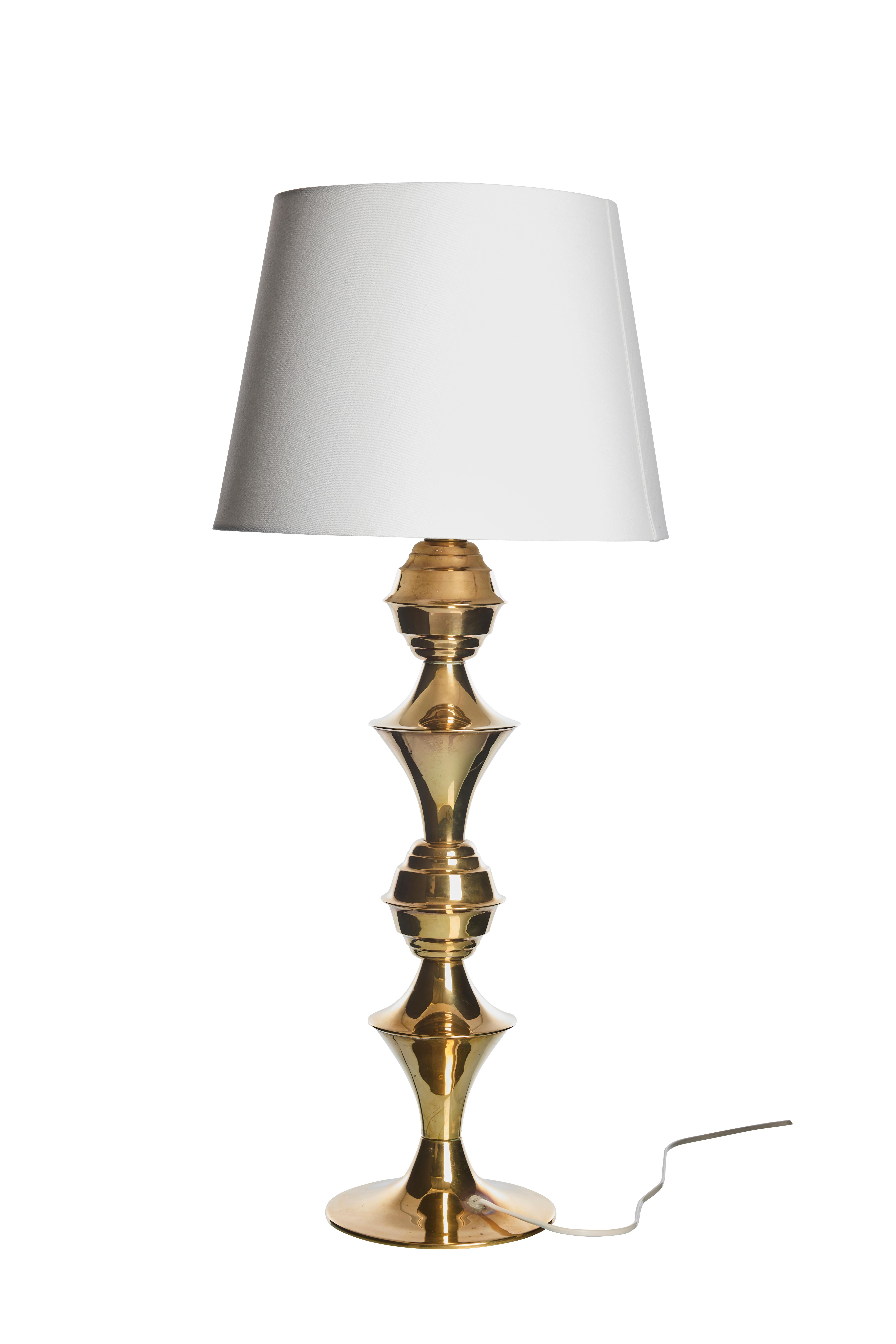 Mid-Century Modern Large brass Table Lamp by Börje Claes, for Elit AB, 1960 For Sale