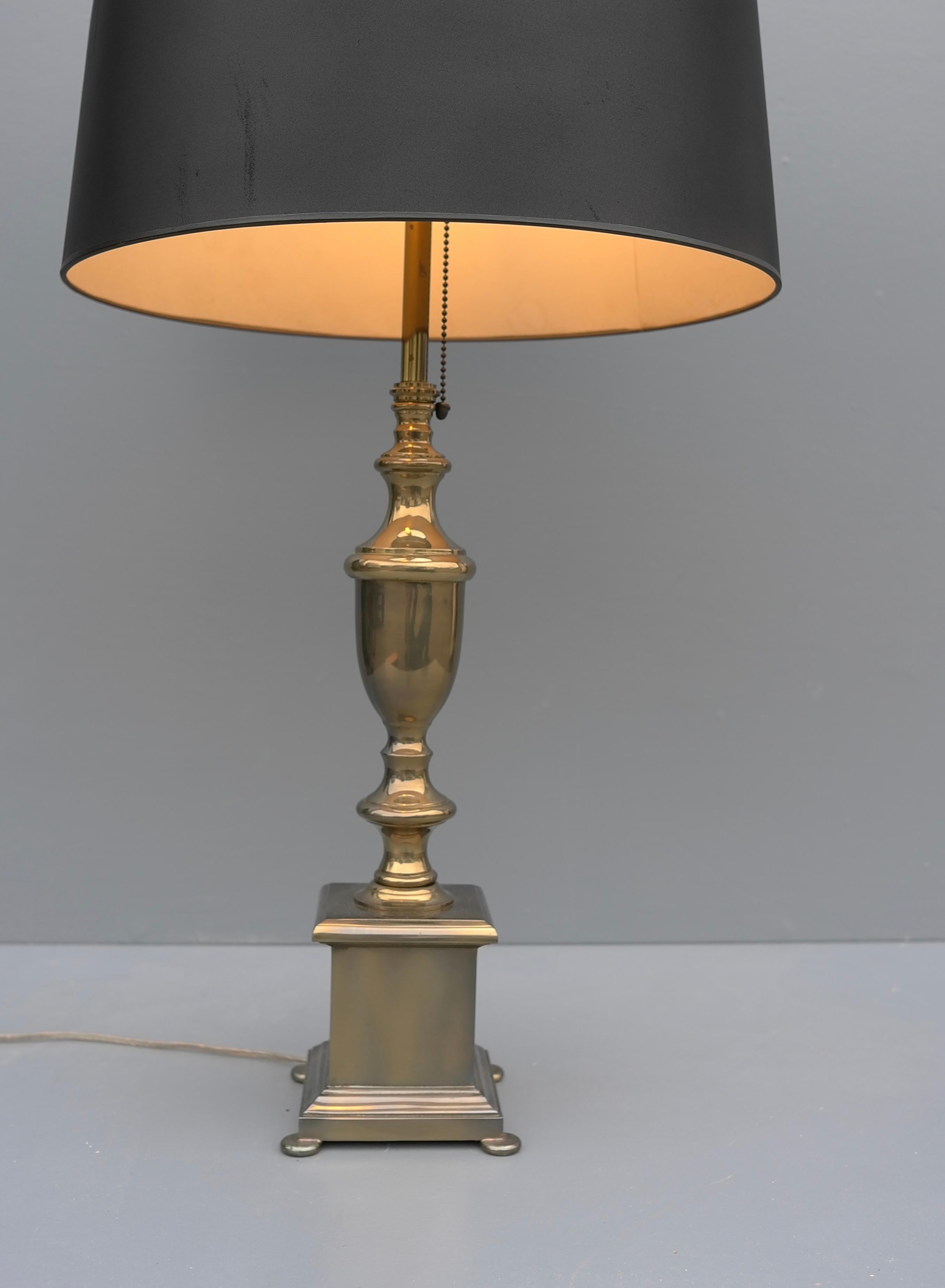 French Large Brass Table Lamp in Solid Brass by Maison Charles, France, 1960's For Sale