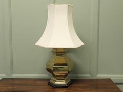 Large Brass Table Lamp This is a very attractive and large lamp