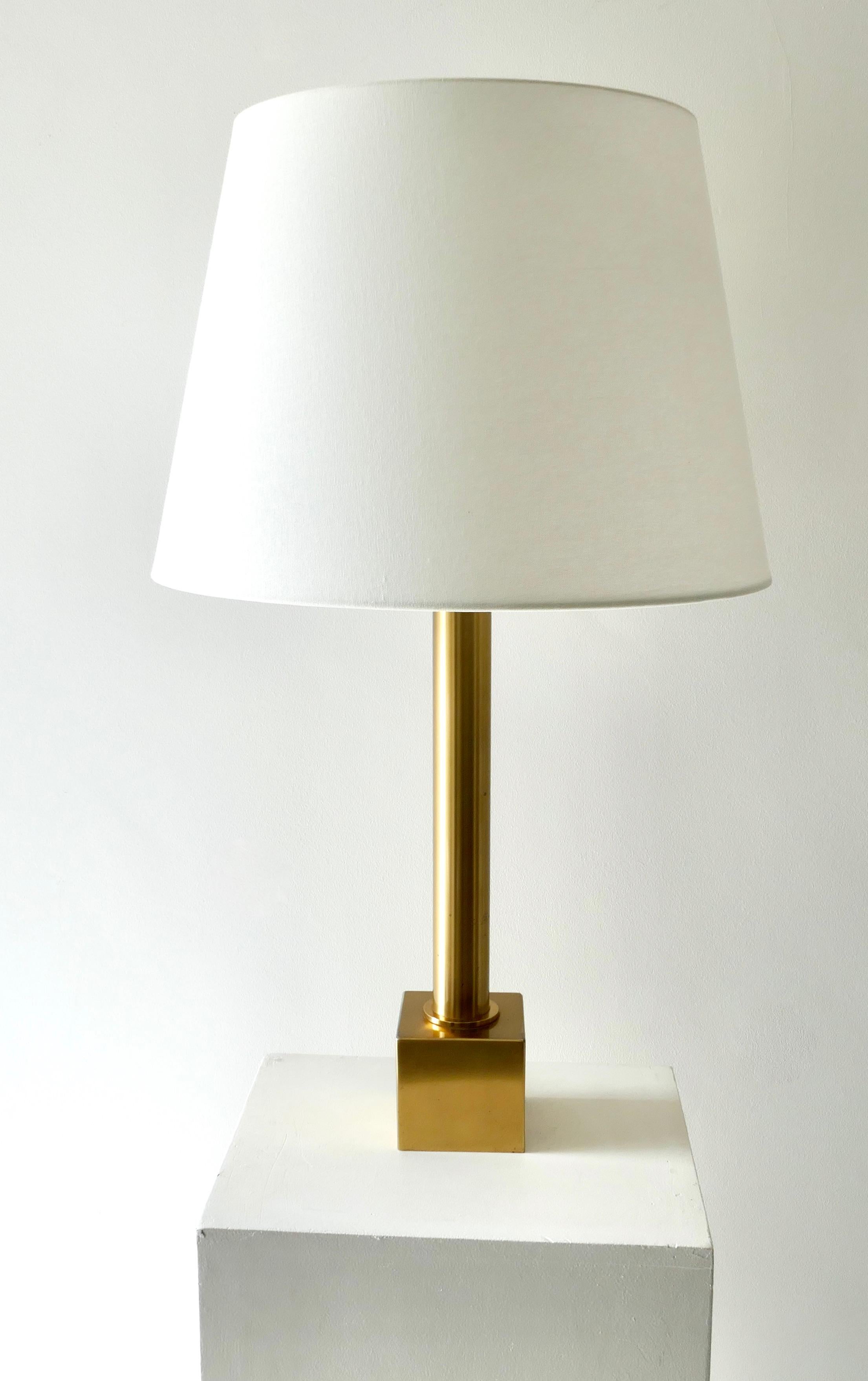 Large solid brass table lamp with white lamp shade, Germany, 1970s.