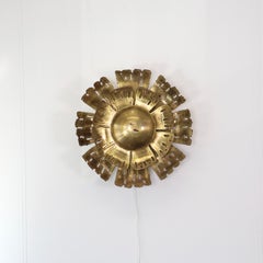 Grande lampada da parete in ottone di Svend Aage Holm Sorensen, 1960, Danimarca