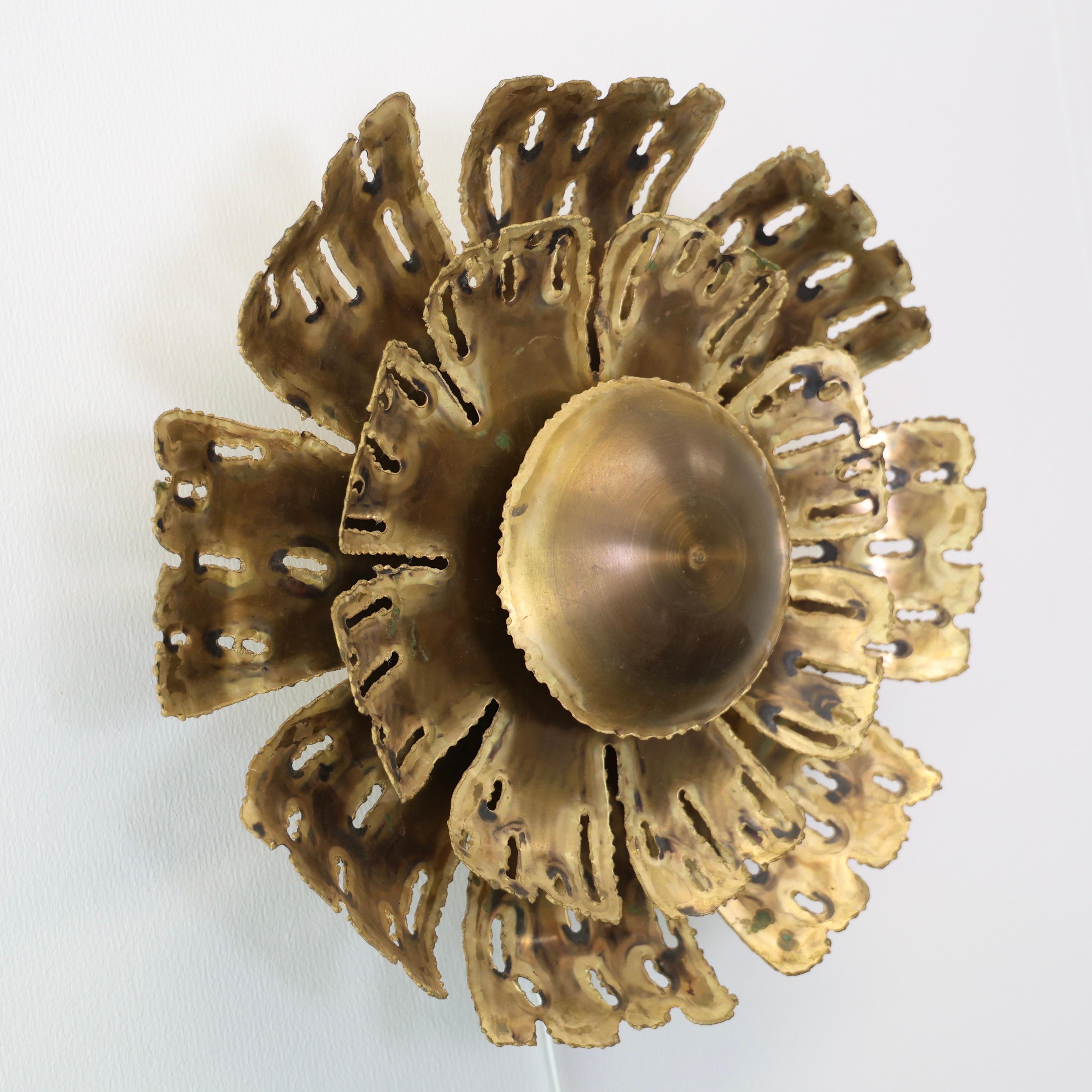 Danish Large Brass Wall Lamp by Svend Aage Holm Sorensen, 1960s, Denmark For Sale