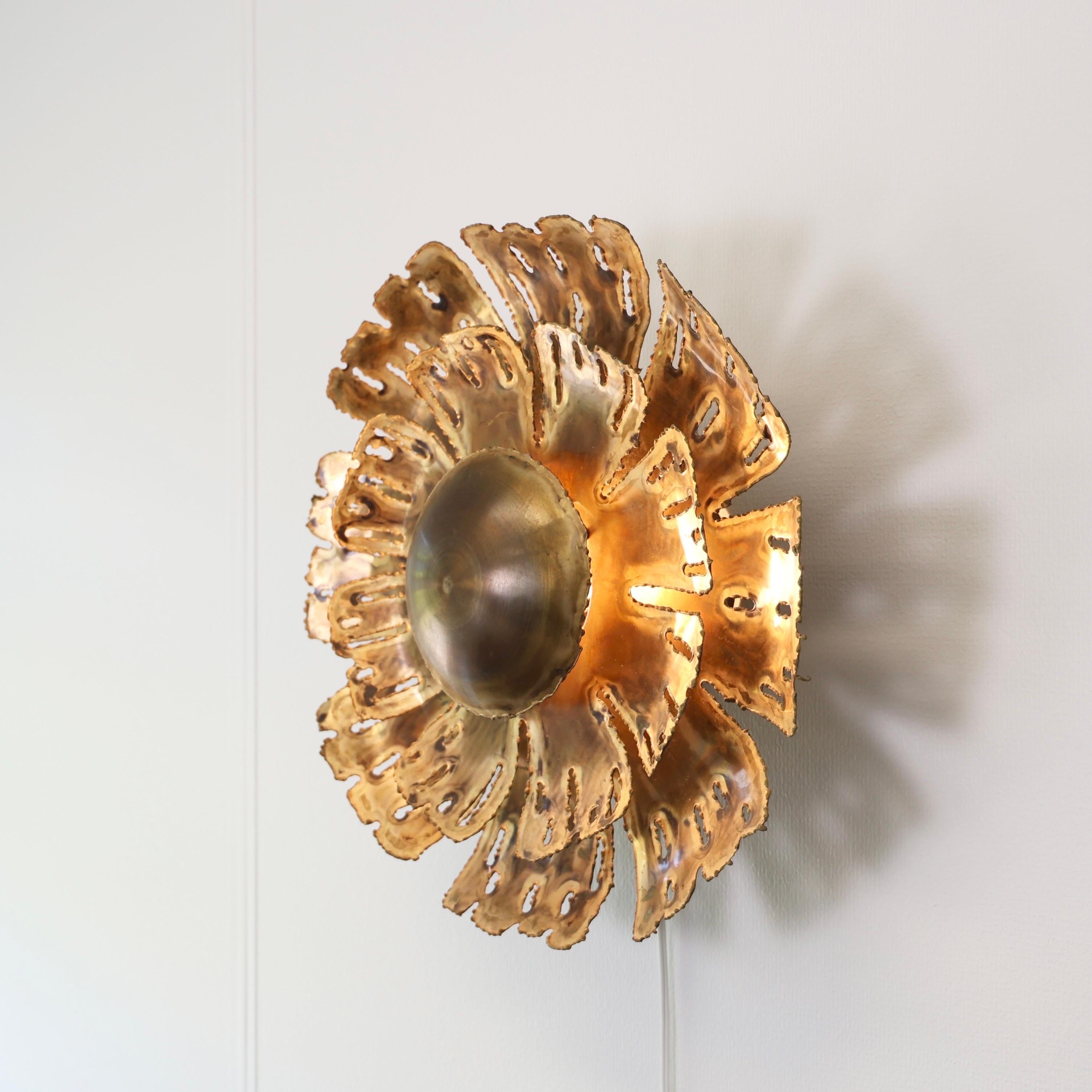 Mid-20th Century Large Brass Wall Lamp by Svend Aage Holm Sorensen, 1960s, Denmark For Sale