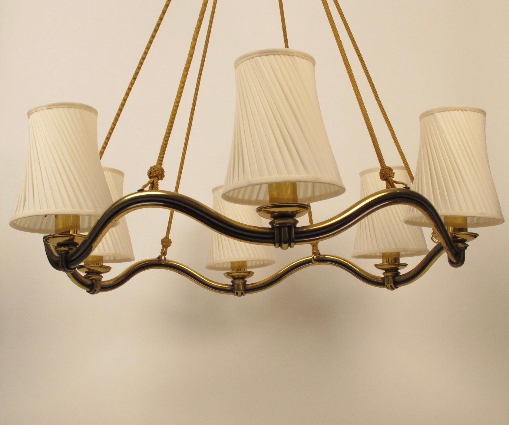 Milieu du XXe siècle Grand Chandilier Wave conçu par  Hugo Gorge, des années 1950, Autriche en vente