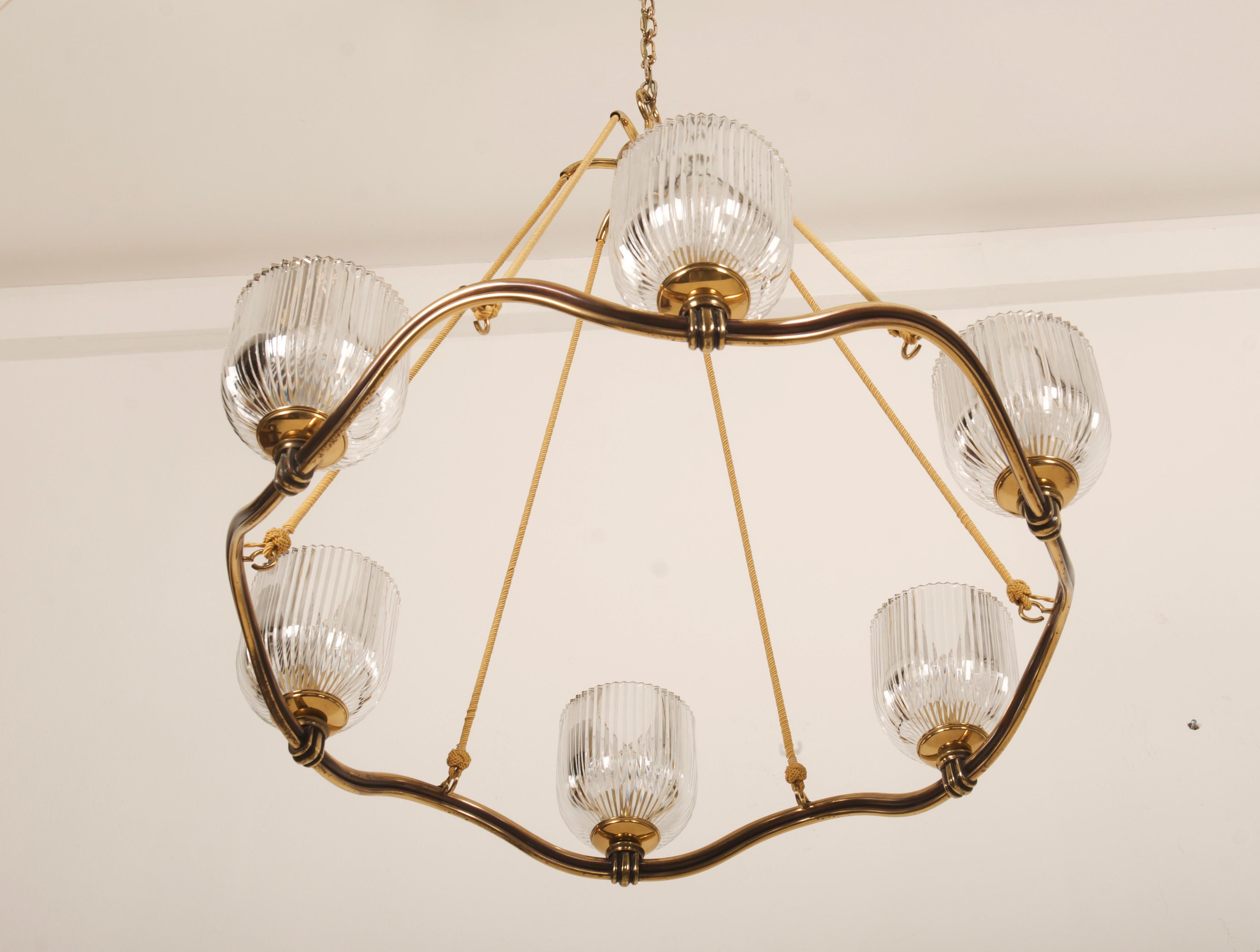 Large Brass Wave-Ring Chandelier by Hugo Gorge  In Good Condition For Sale In Vienna, AT