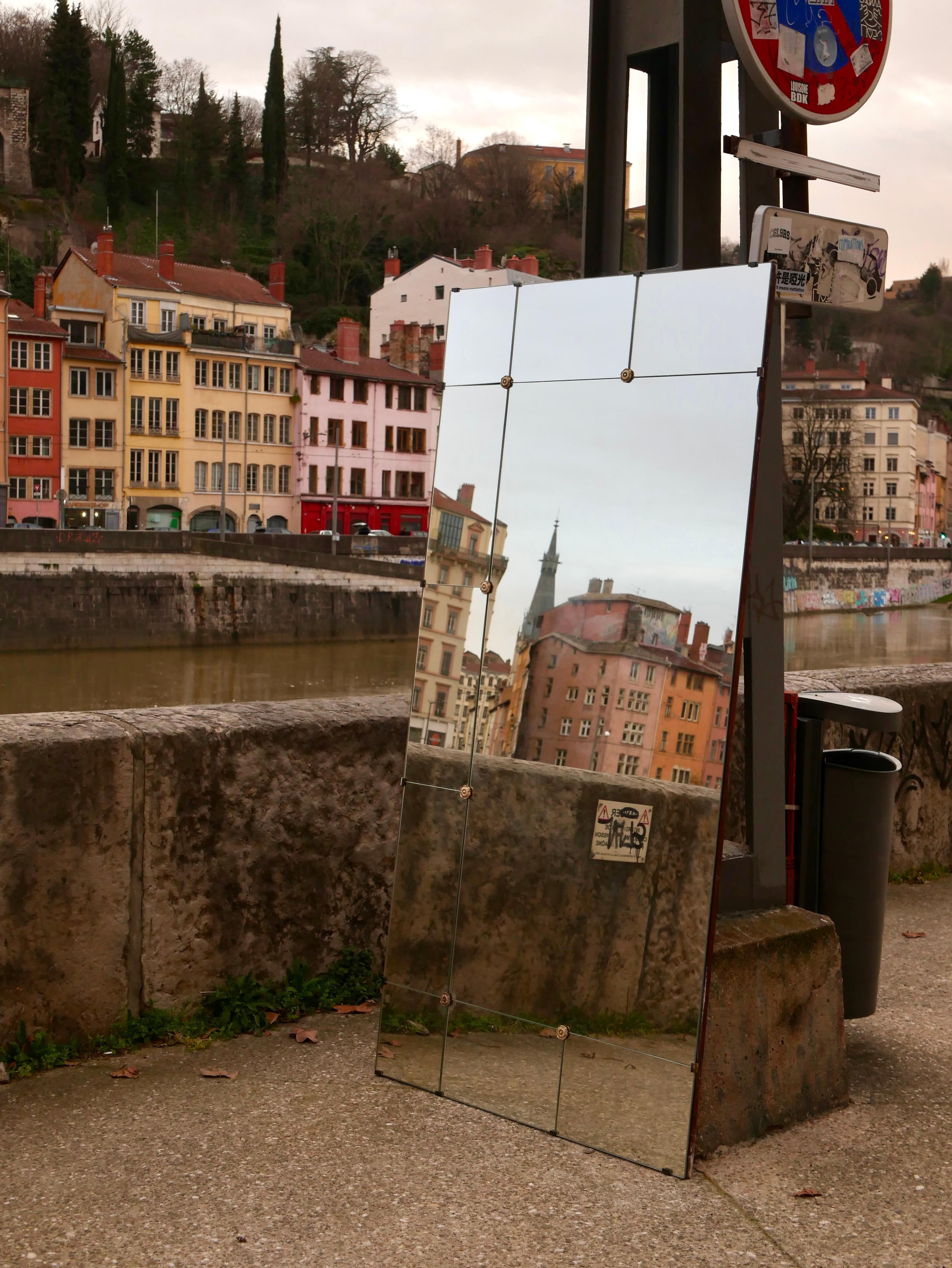 Large brasserie style mirror from France, 1970s In Good Condition In Lyon, FR
