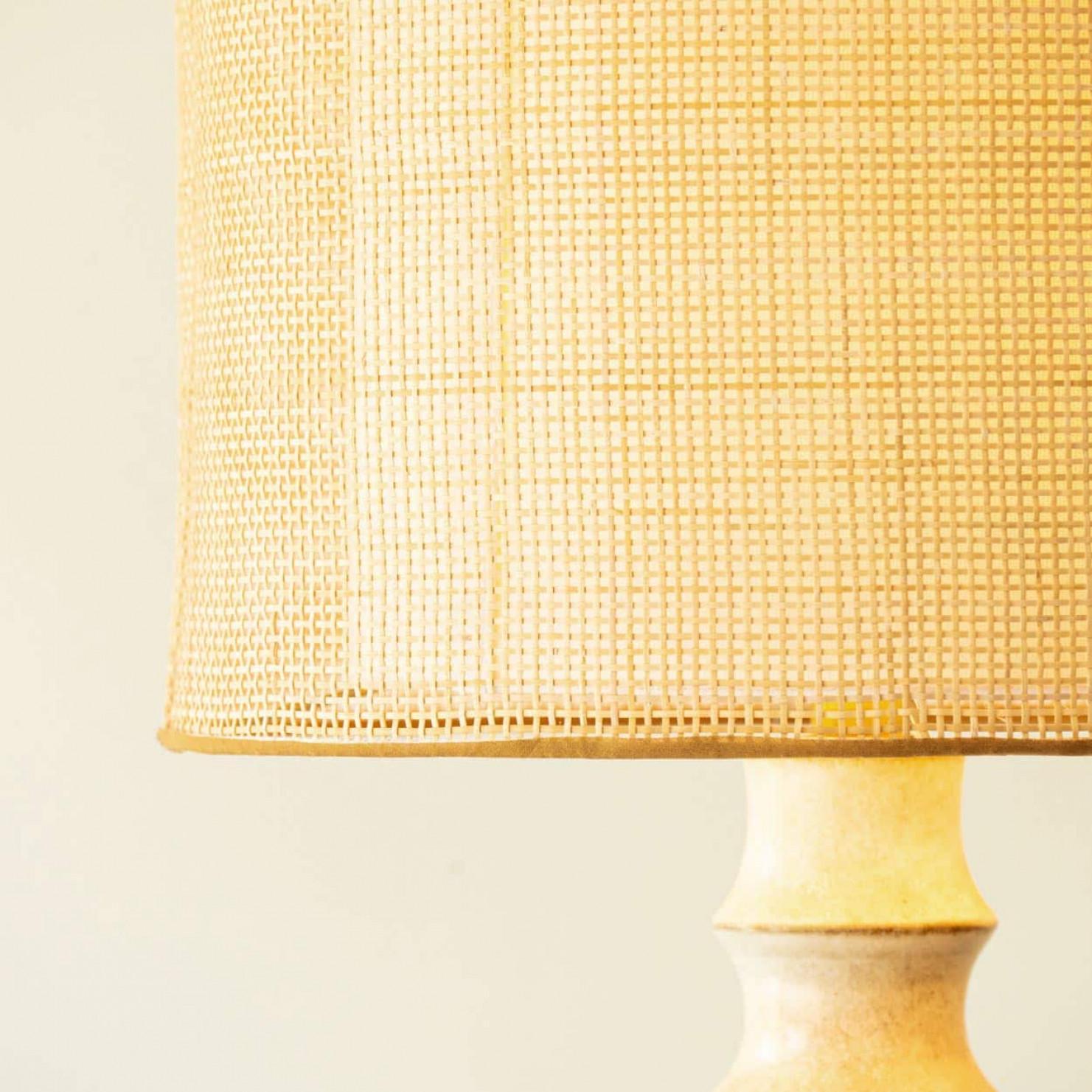 Autre Grande lampe de bureau Braun en céramique beige, nouvel abat-jour à double épaisseur de R. Houben en vente