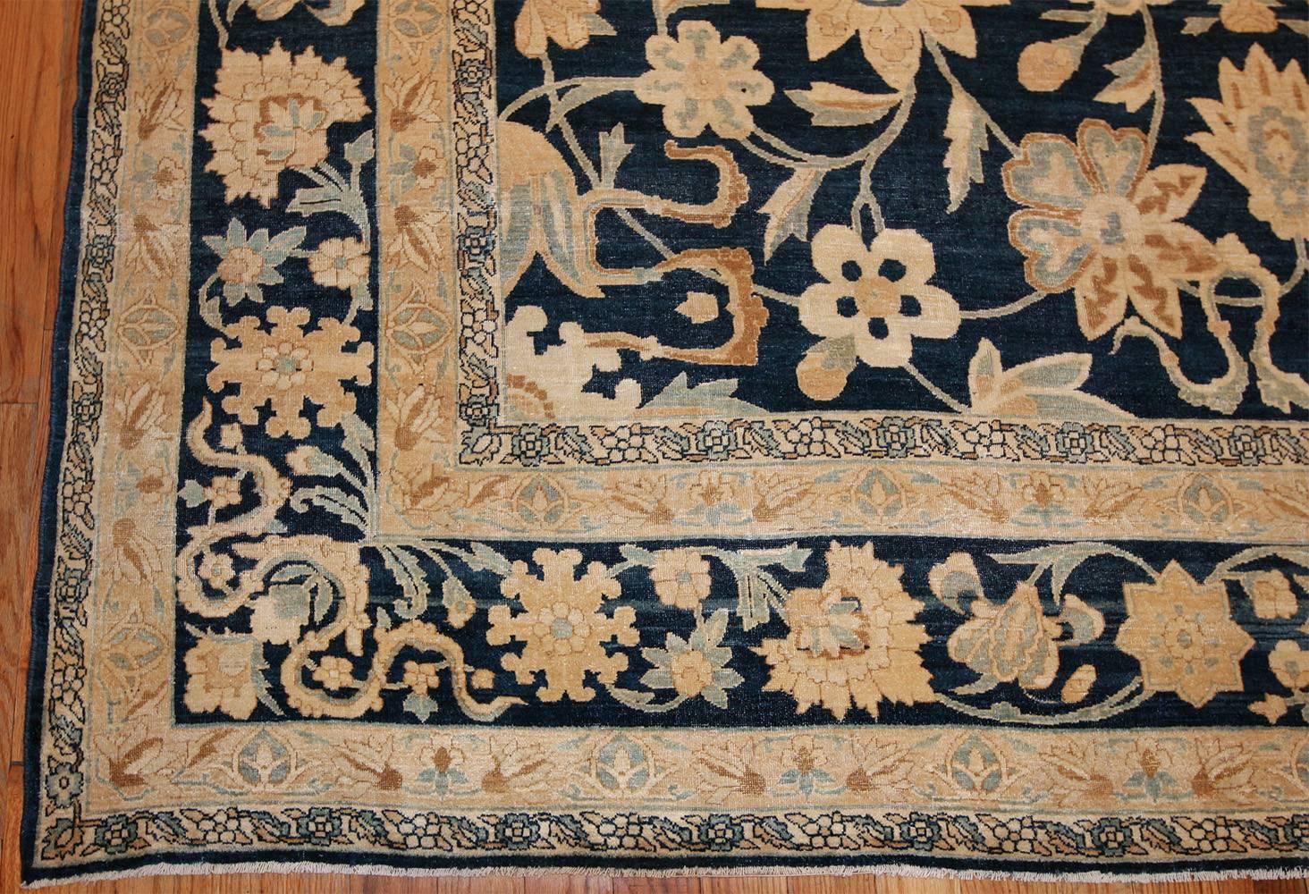 Tapis persan ancien de Kerman. Taille : 14 ft 8 in x 21 ft en vente 1