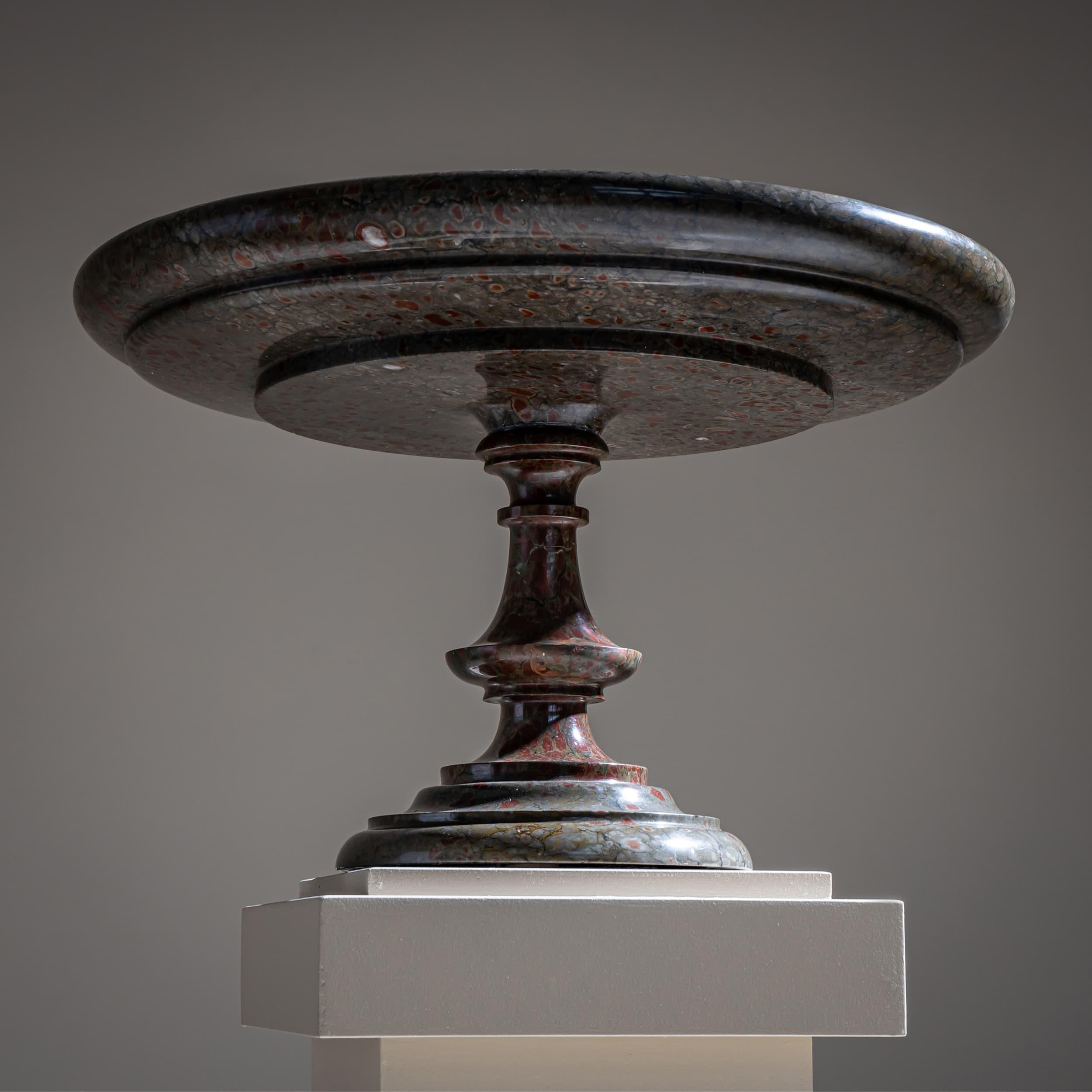 Grande tazza en brèche, Italie, XIXe siècle Bon état - En vente à Greding, DE