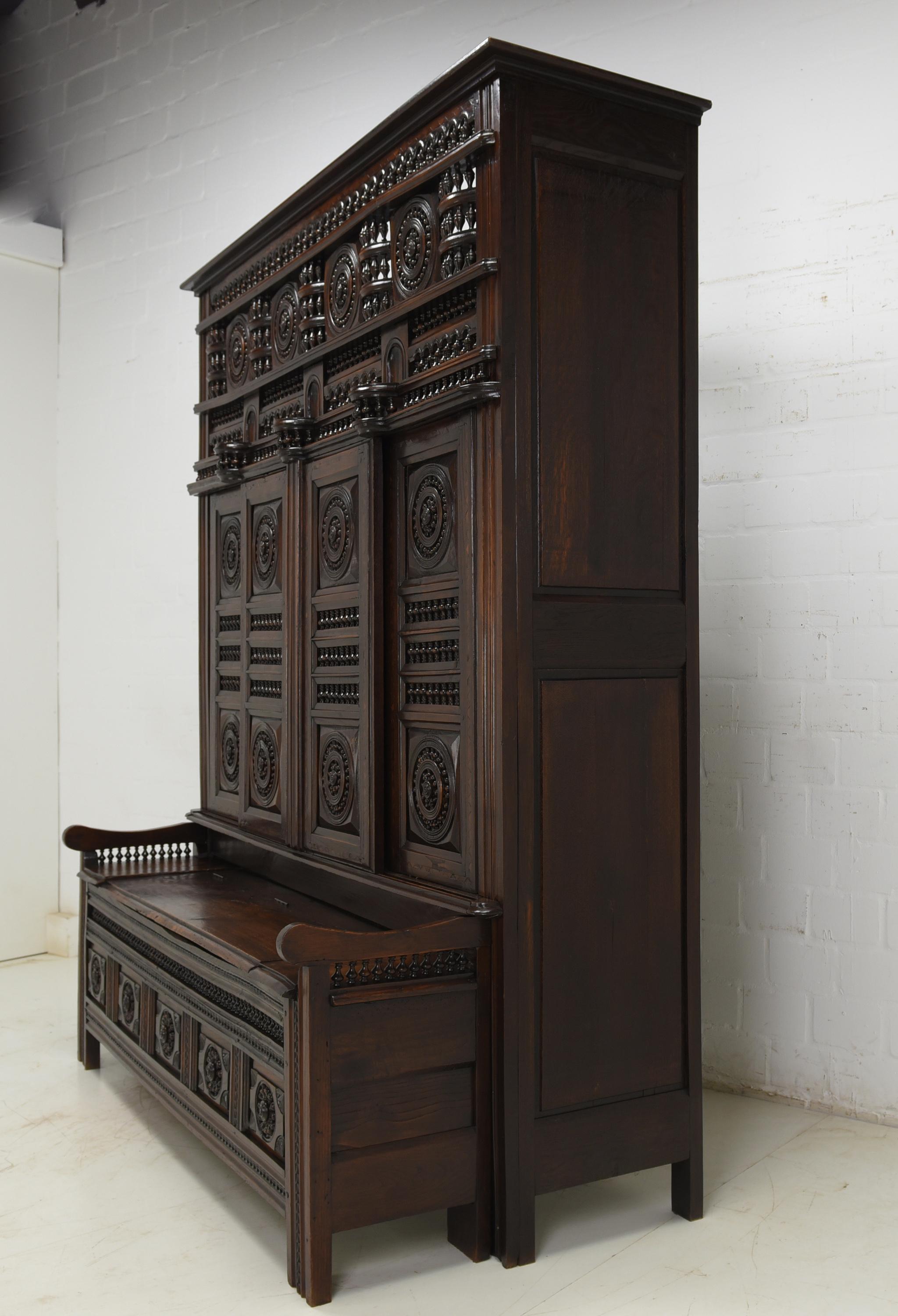 Large Breton Cabinet with Bench in Chestnut and Oak, 1880 For Sale 6