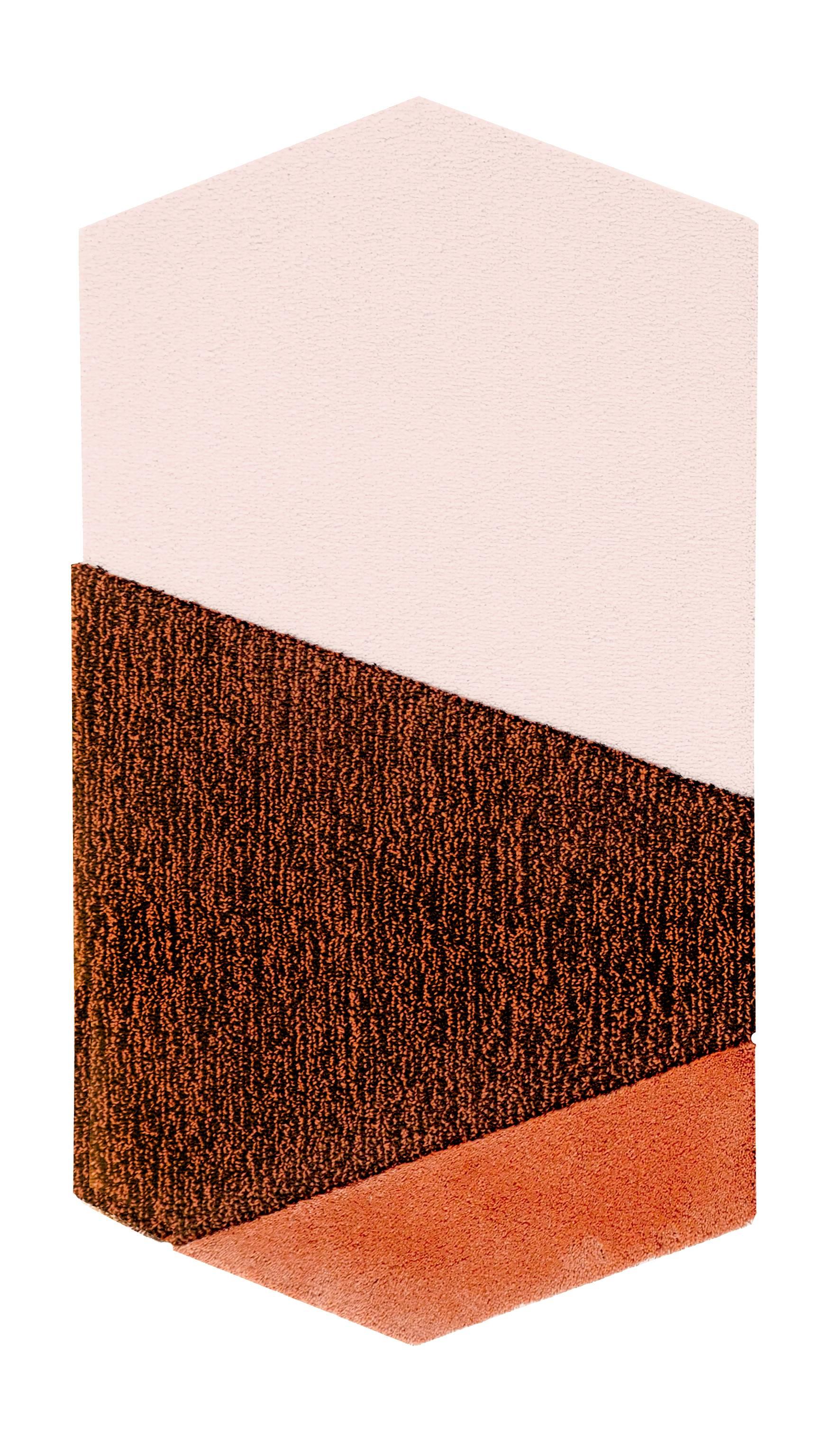 XXIe siècle et contemporain Grand tapis Triptyque Oci marron brique de Seraina Lareida en vente