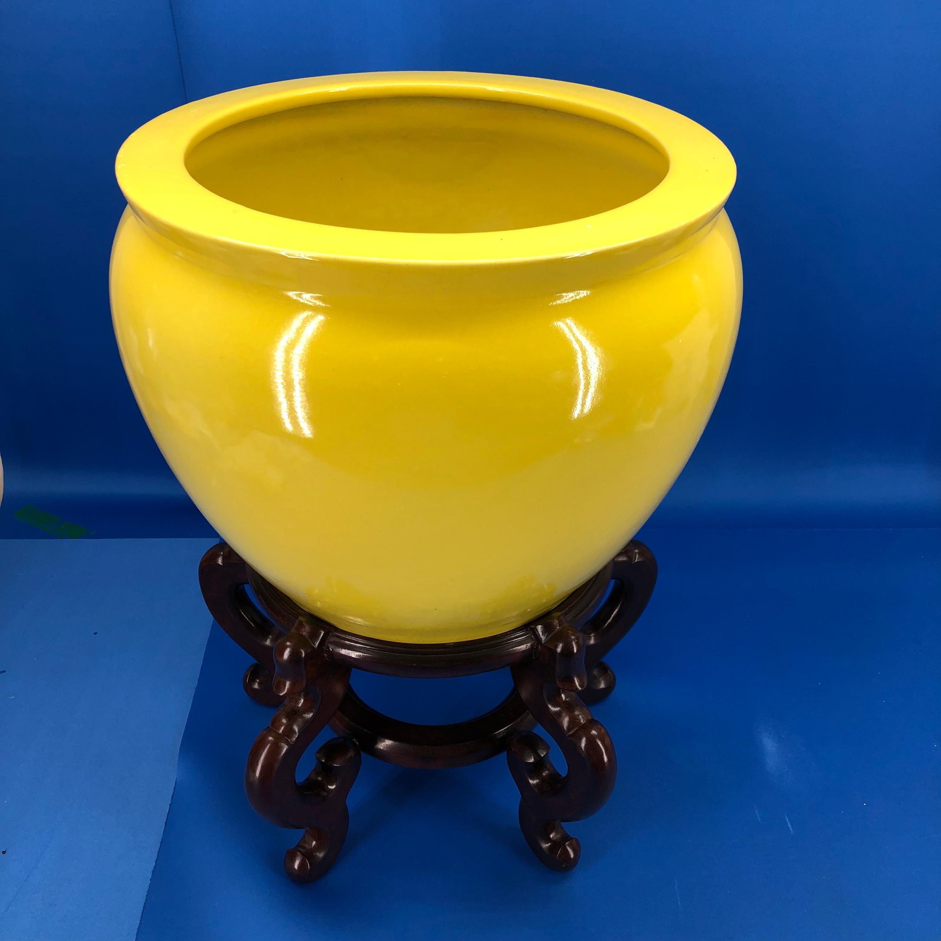 Large Bright Yellow Hand Painted Porcelain Jardinière Bowl on a Wooden Stand In Good Condition For Sale In Haddonfield, NJ
