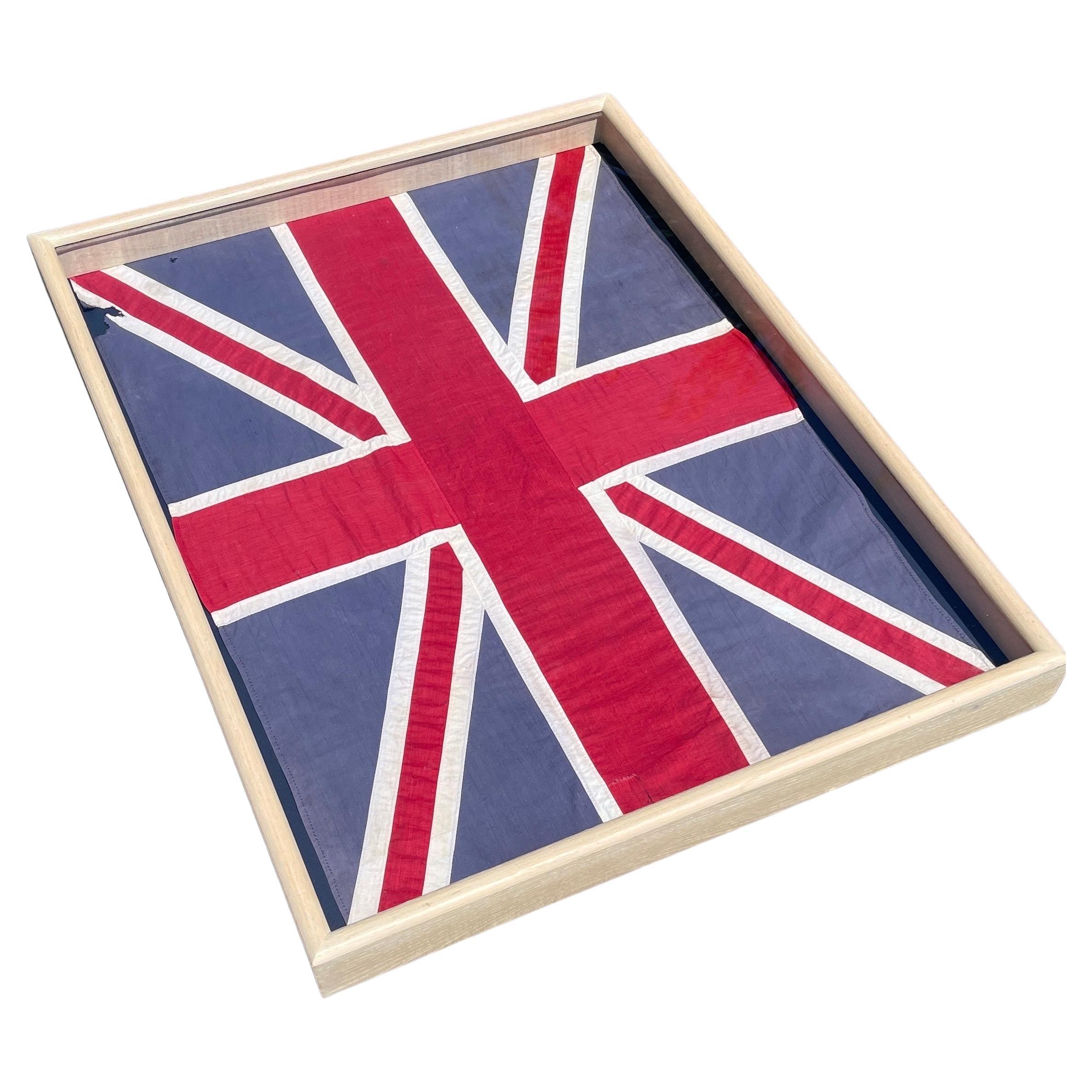 Anglais Grand drapeau de l'Union britannique des années 1950, cousu à la main et encadré en vente