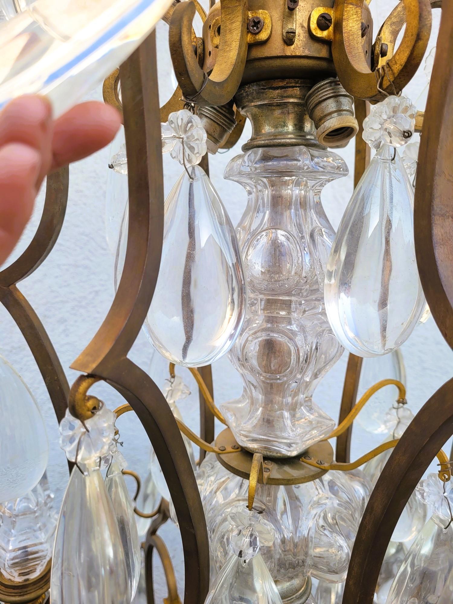 Grande lampadario a gabbia in bronzo e cristallo (h142cm), XX secolo In condizioni buone in vendita a MARSEILLE, FR