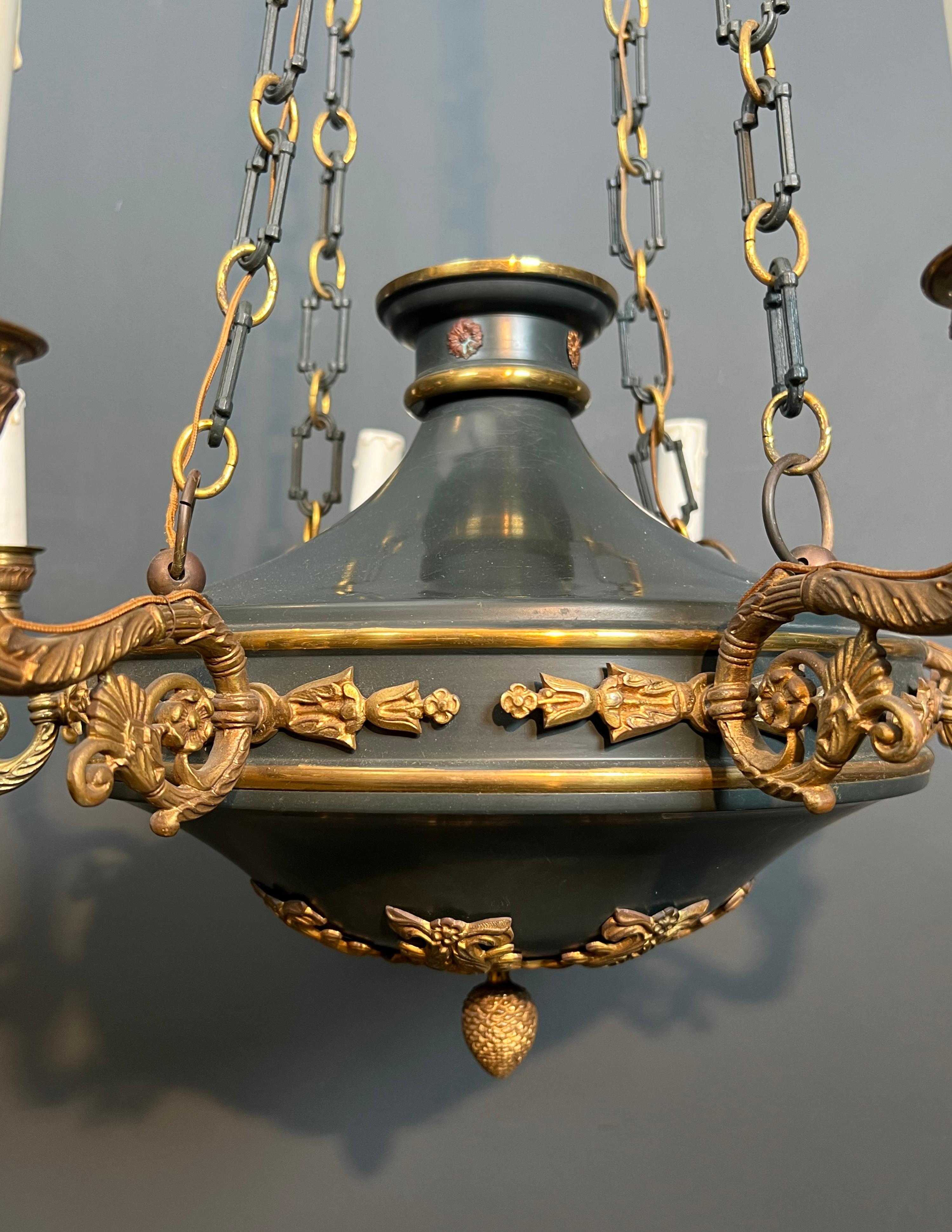 Grand lustre de style Empire en bronze et tôle verte en vente 3