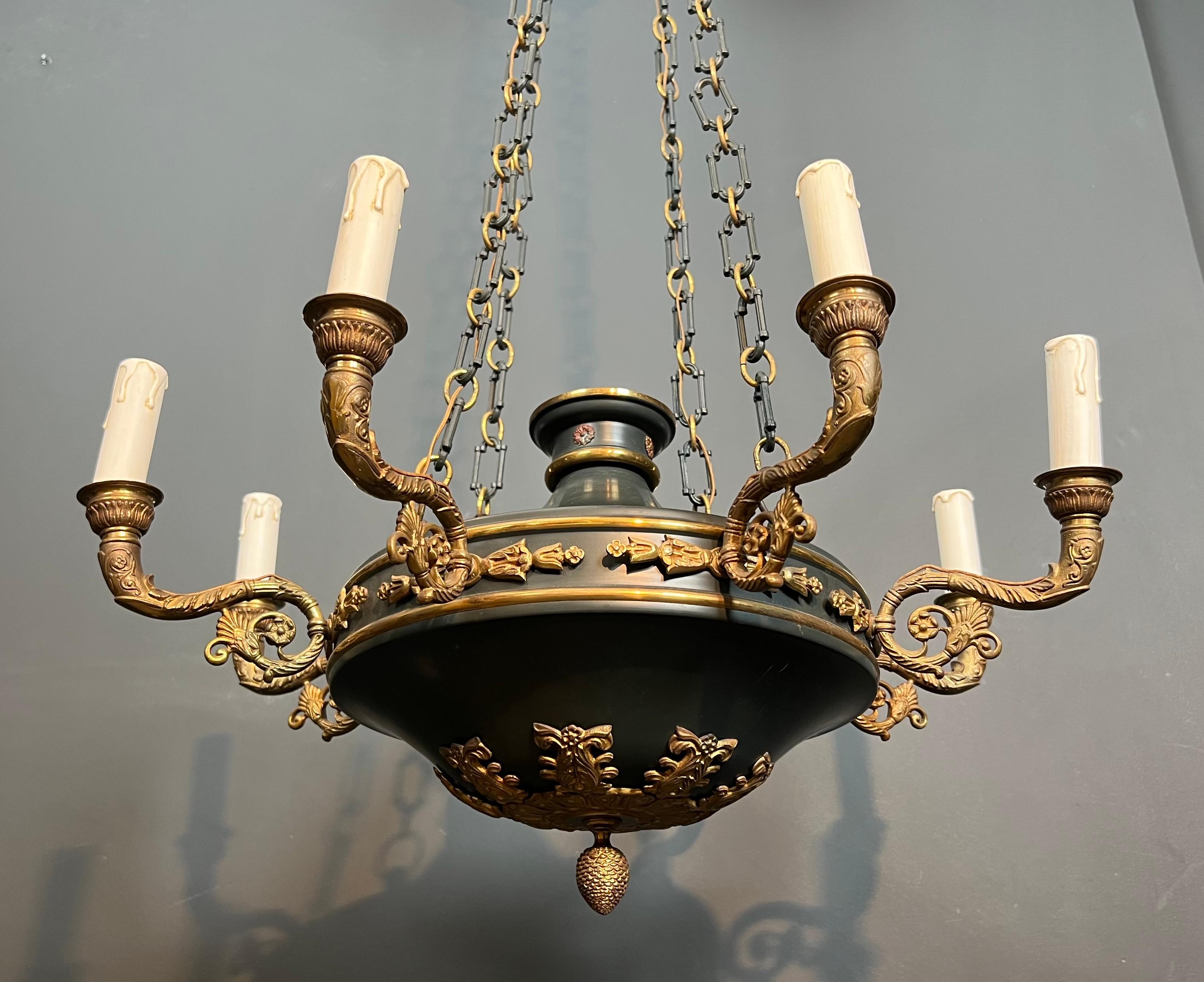Grand lustre de style Empire en bronze et tôle verte en vente 1