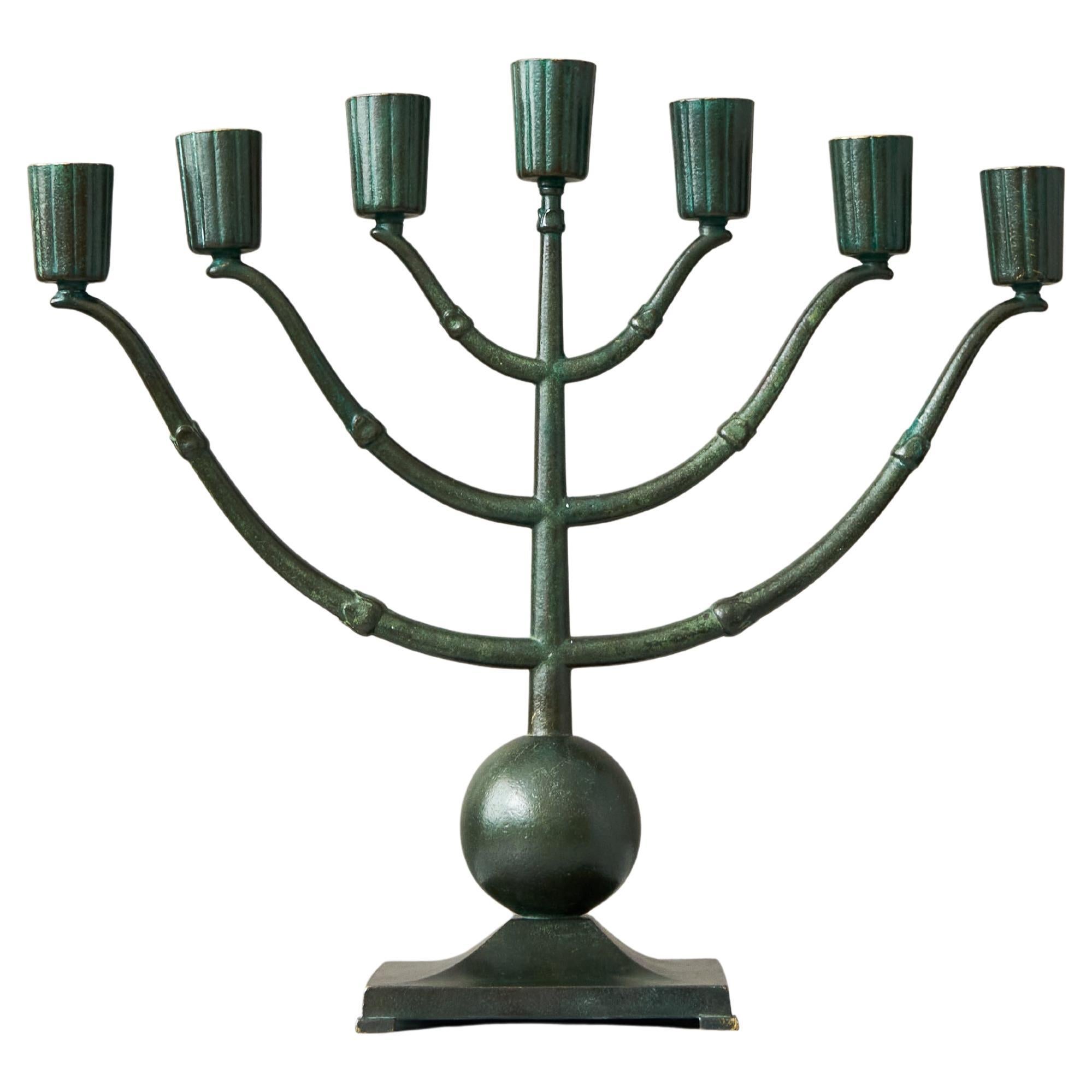 Großer Art-Déco-Kronleuchter aus Bronze für 7 Kerzen von Ystad Brons, Schweden, 1930er Jahre im Angebot