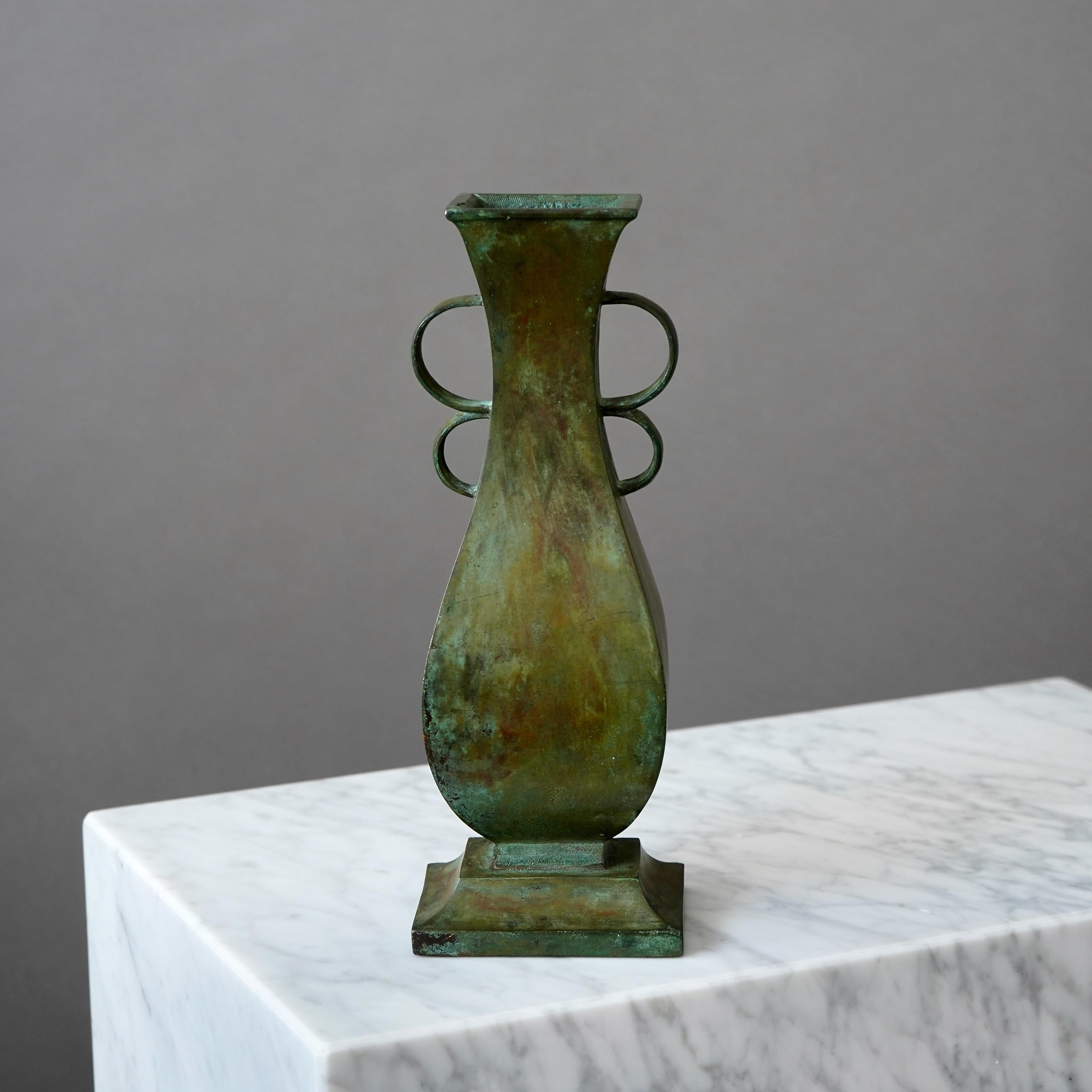 Early 20th Century Large Bronze Art Deco Vase by Sune Bäckström, Sweden, 1920s For Sale