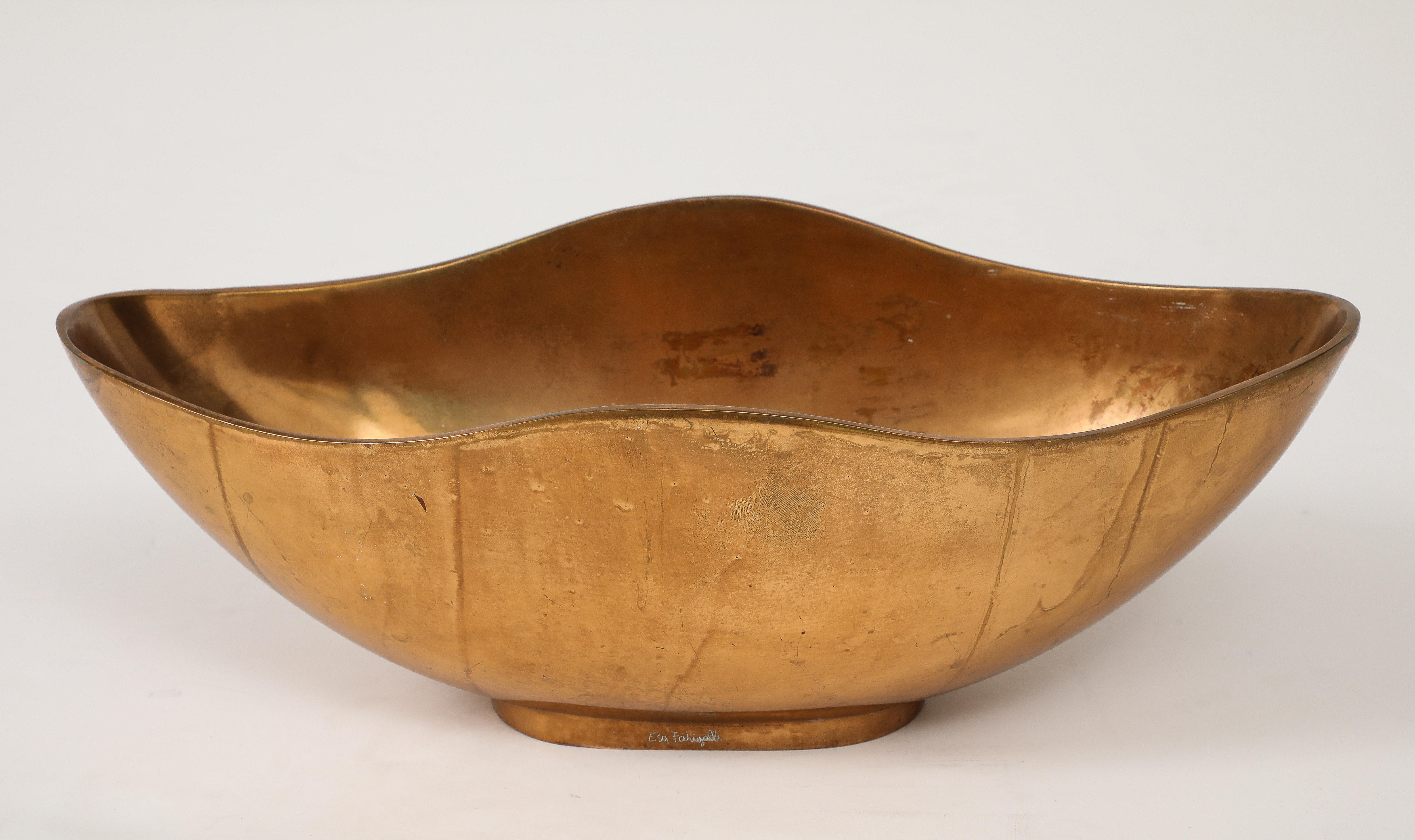 Beautifully Hand crafted sculptural bowl designed by Esa Fedrigolli for 
EsArt  Italy  1980's
The bowl is in Wonderfull condition with a lovely patina.