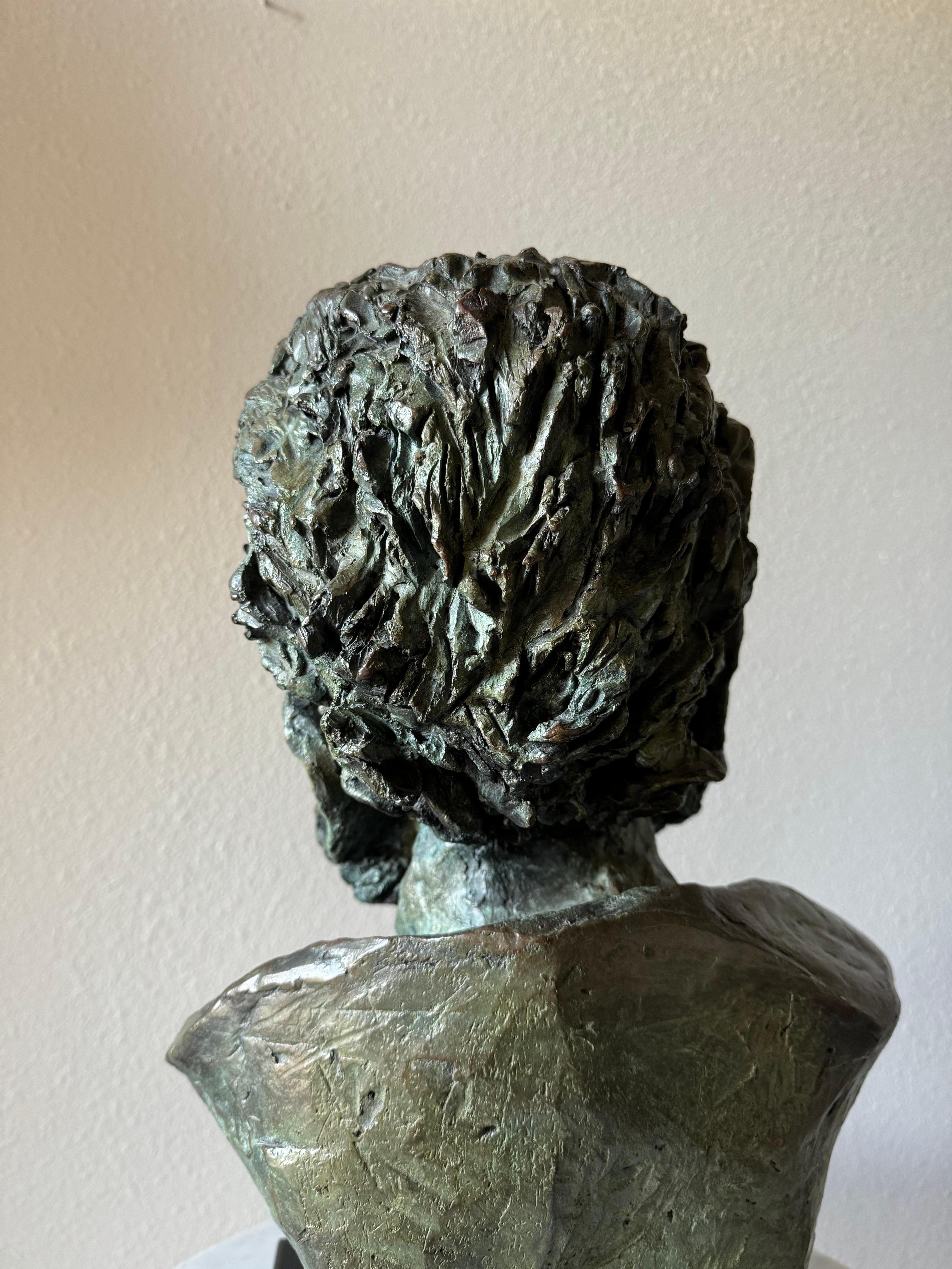 Escultura busto grande de bronce, firmada Hedy MIller 92' en venta 7