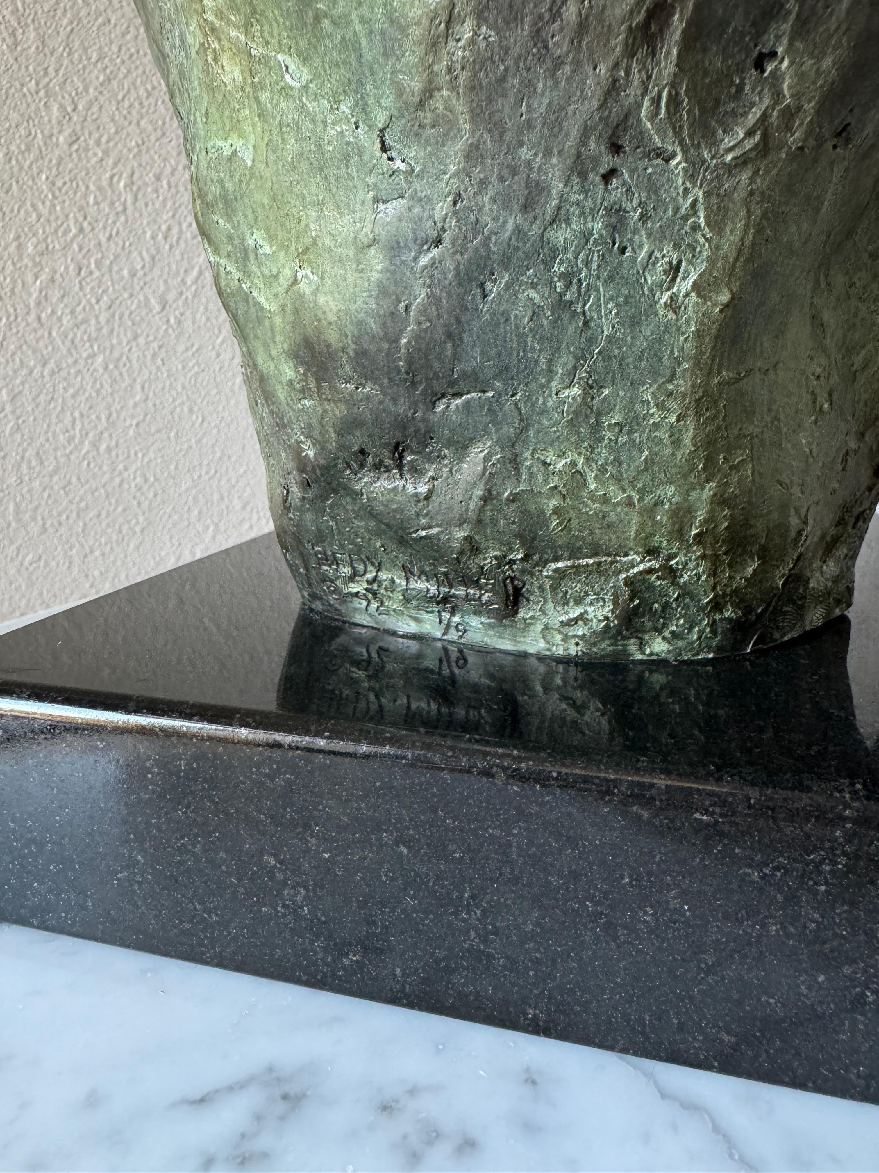Escultura busto grande de bronce, firmada Hedy MIller 92' en venta 12