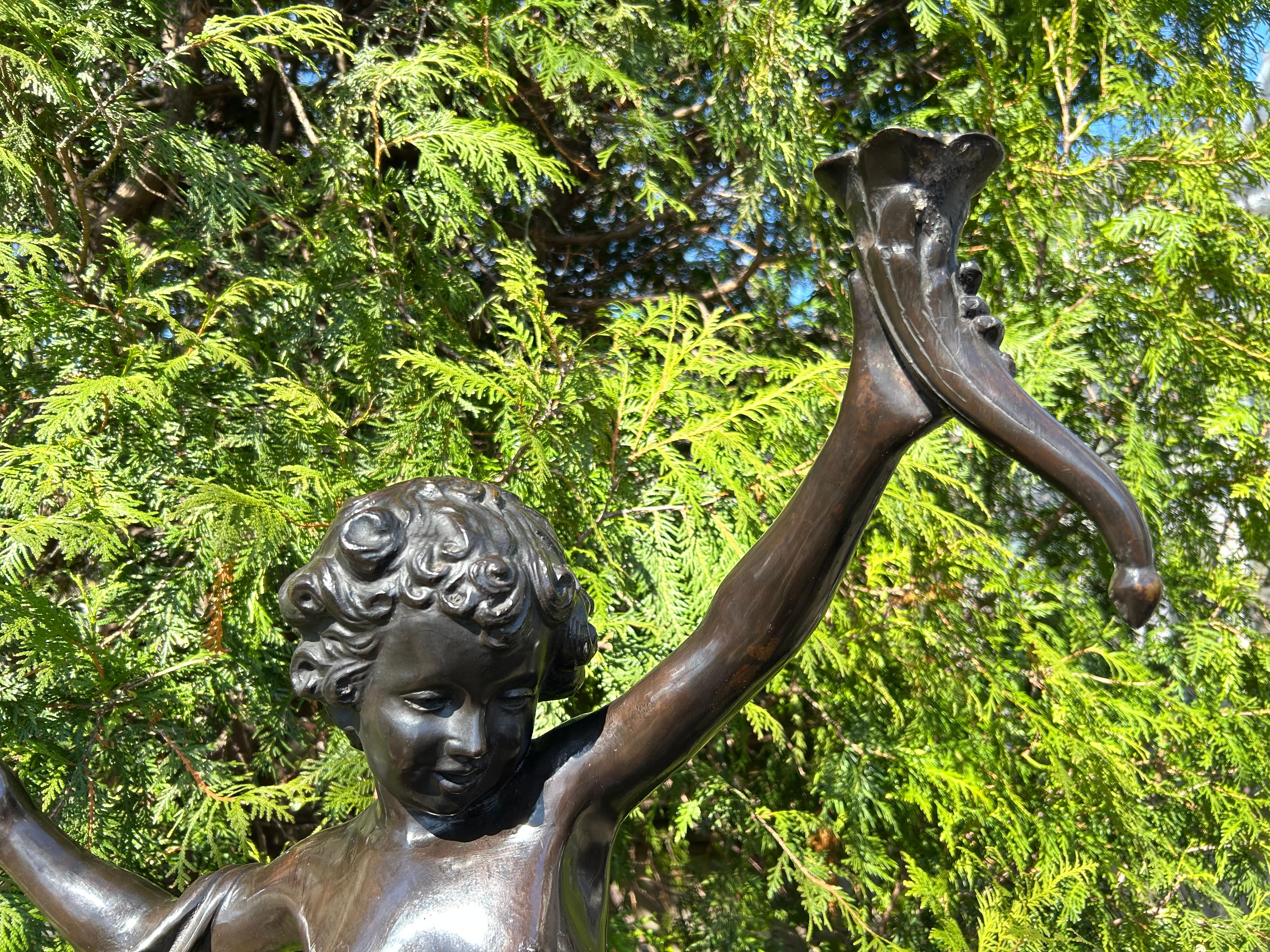 Grande cherubino in bronzo di August Moreau (1834-1917) in vendita 9