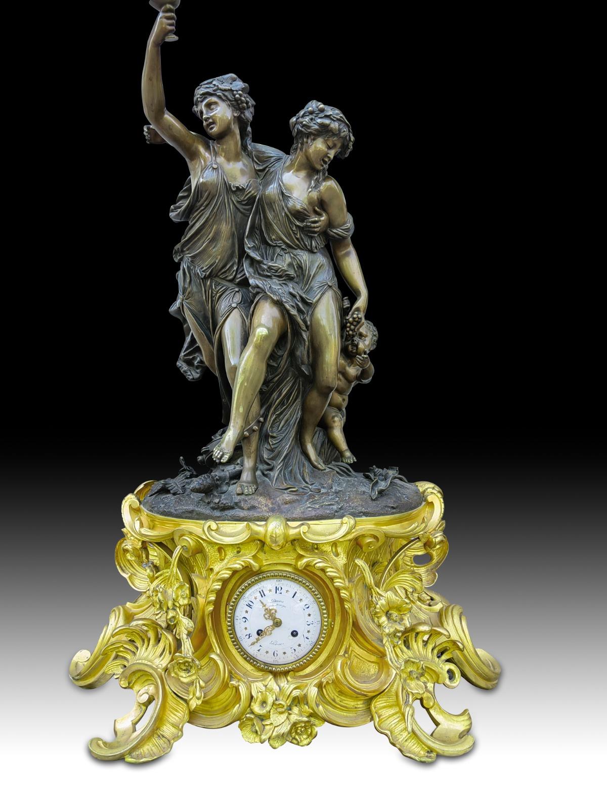 Large Bronze Clock Signed Clodion 19th Century For Sale 3