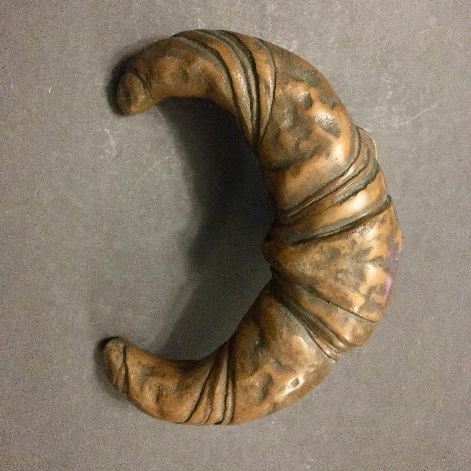 Large Bronze Door Handle in the Shape of a Croissant, 20th Century, European In Good Condition In London, GB