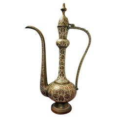 Große Bronzekanne