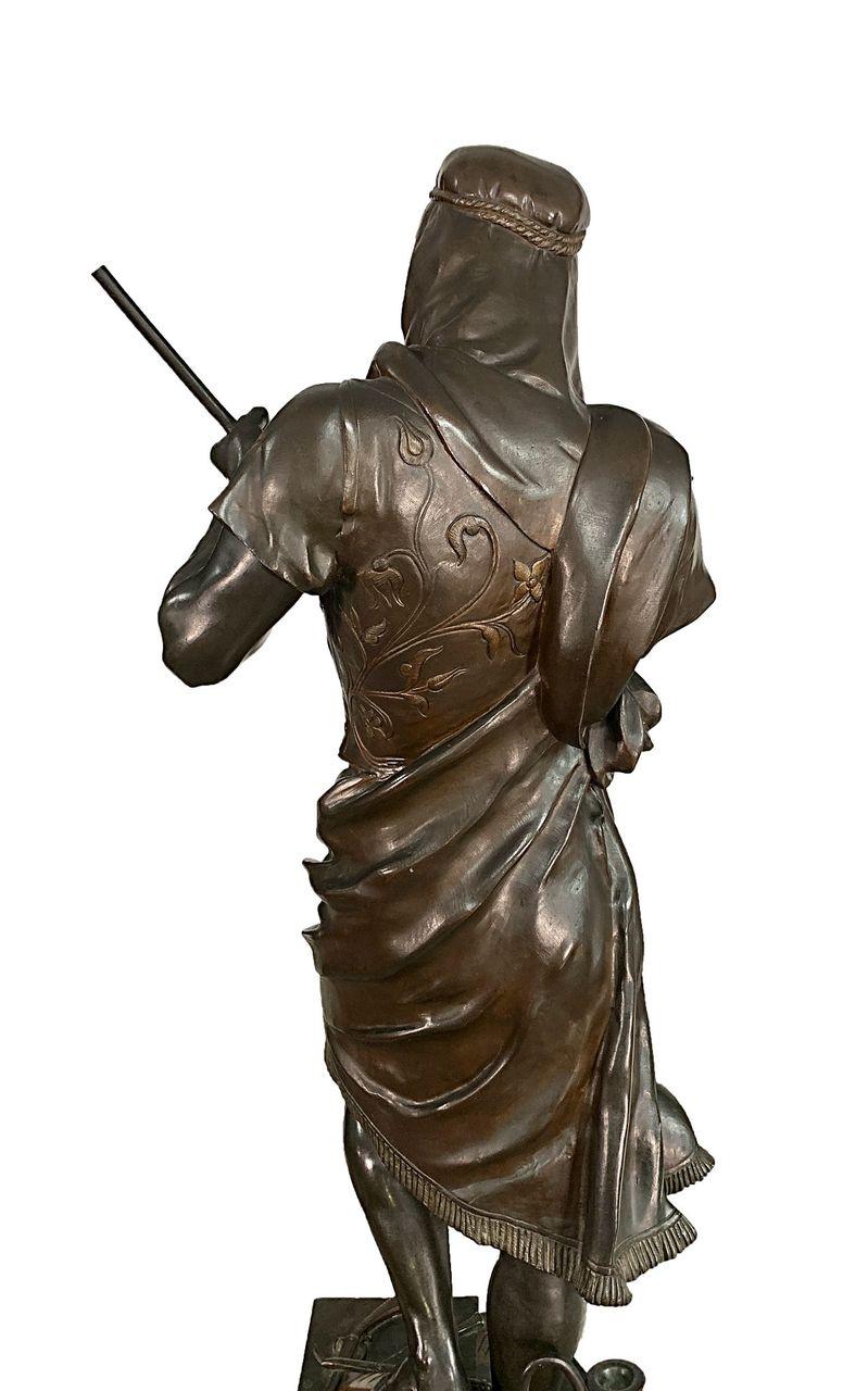 Large Orientalist Bronze Figure of a Turkish Arms Merchant by G. Gueyton For Sale 3