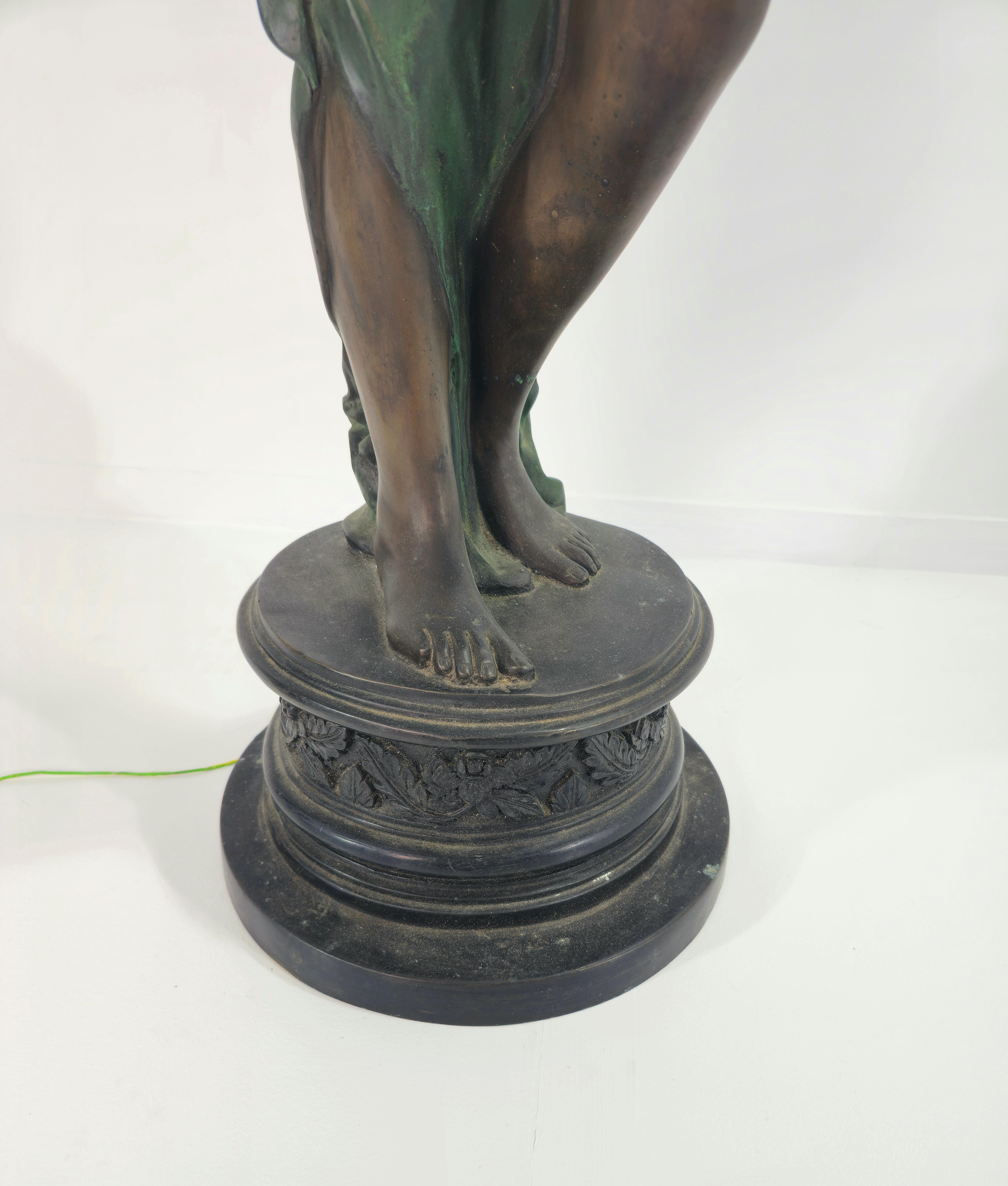 Large Bronze Floor Lamp Mid-Century Modern Italy 1960/70s For Sale 6